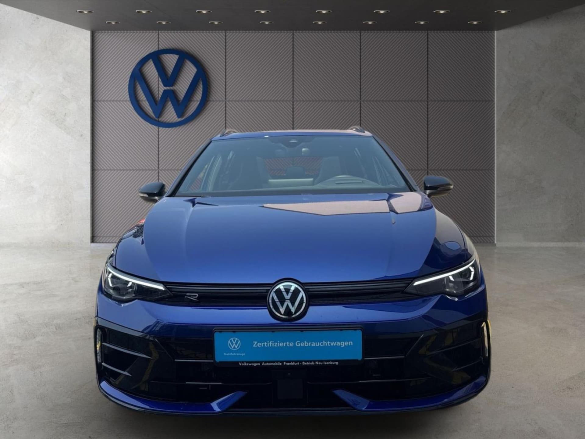 Volkswagen Golf Variant R