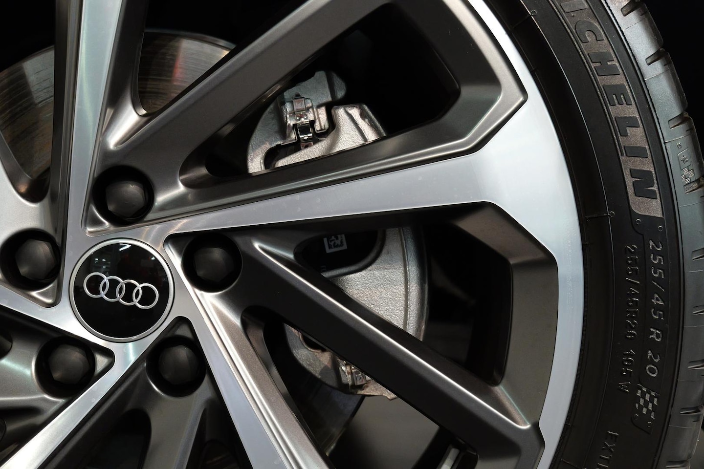 Image about Audi Q5 SUV TFSI 150 kW