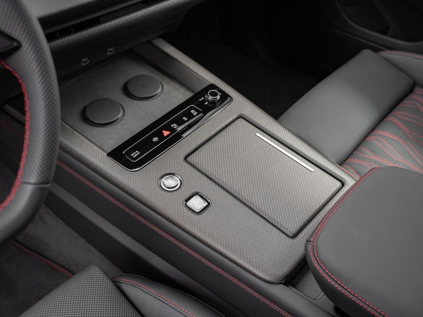 Bild über Audi Q7 SUV TDI quattro 220 kW tiptronic - für weitere Informationen kontaktieren Sie den Audi Partner
