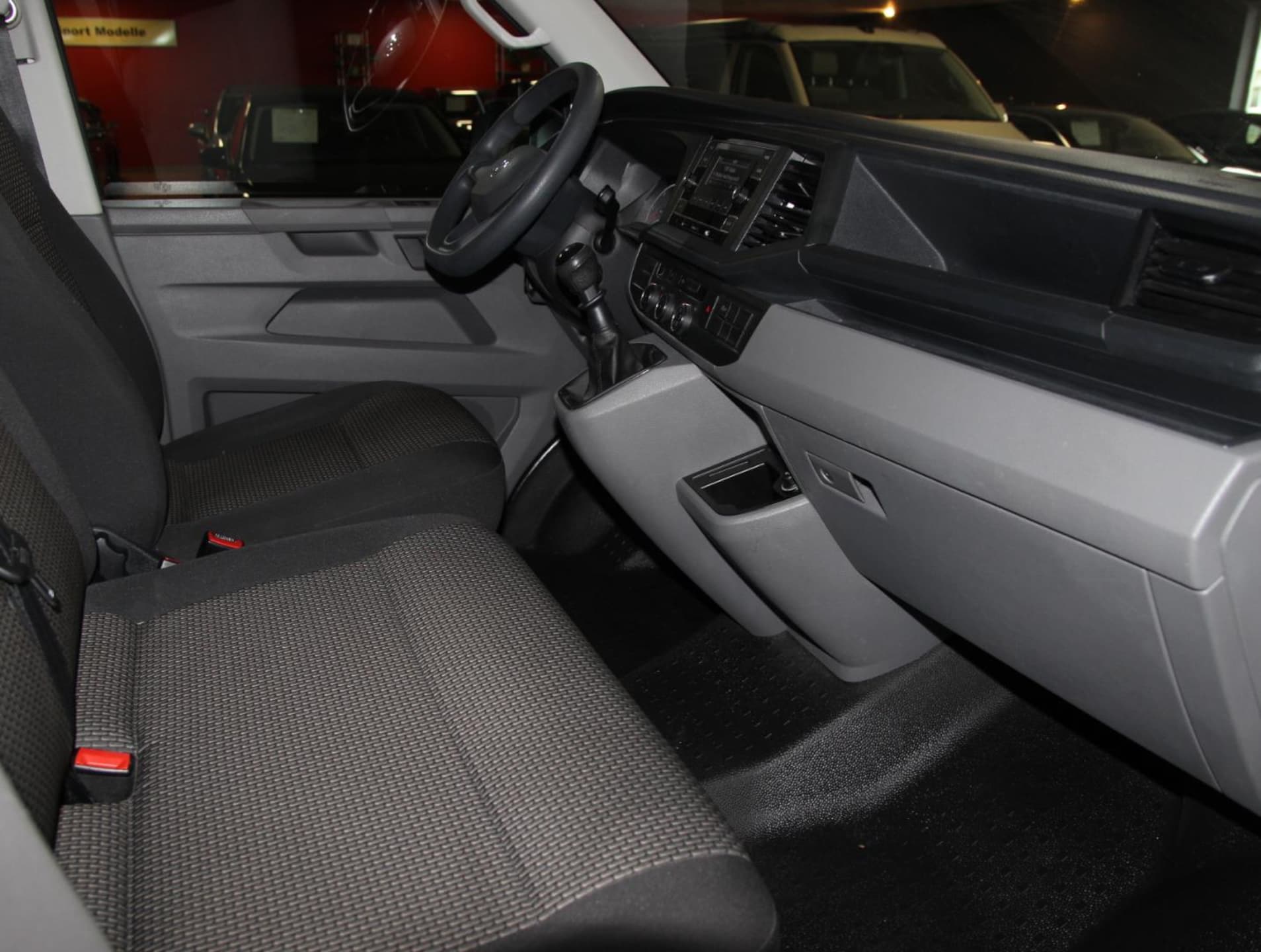 Volkswagen T6.1 Transporter Kasten kurzer Radstand