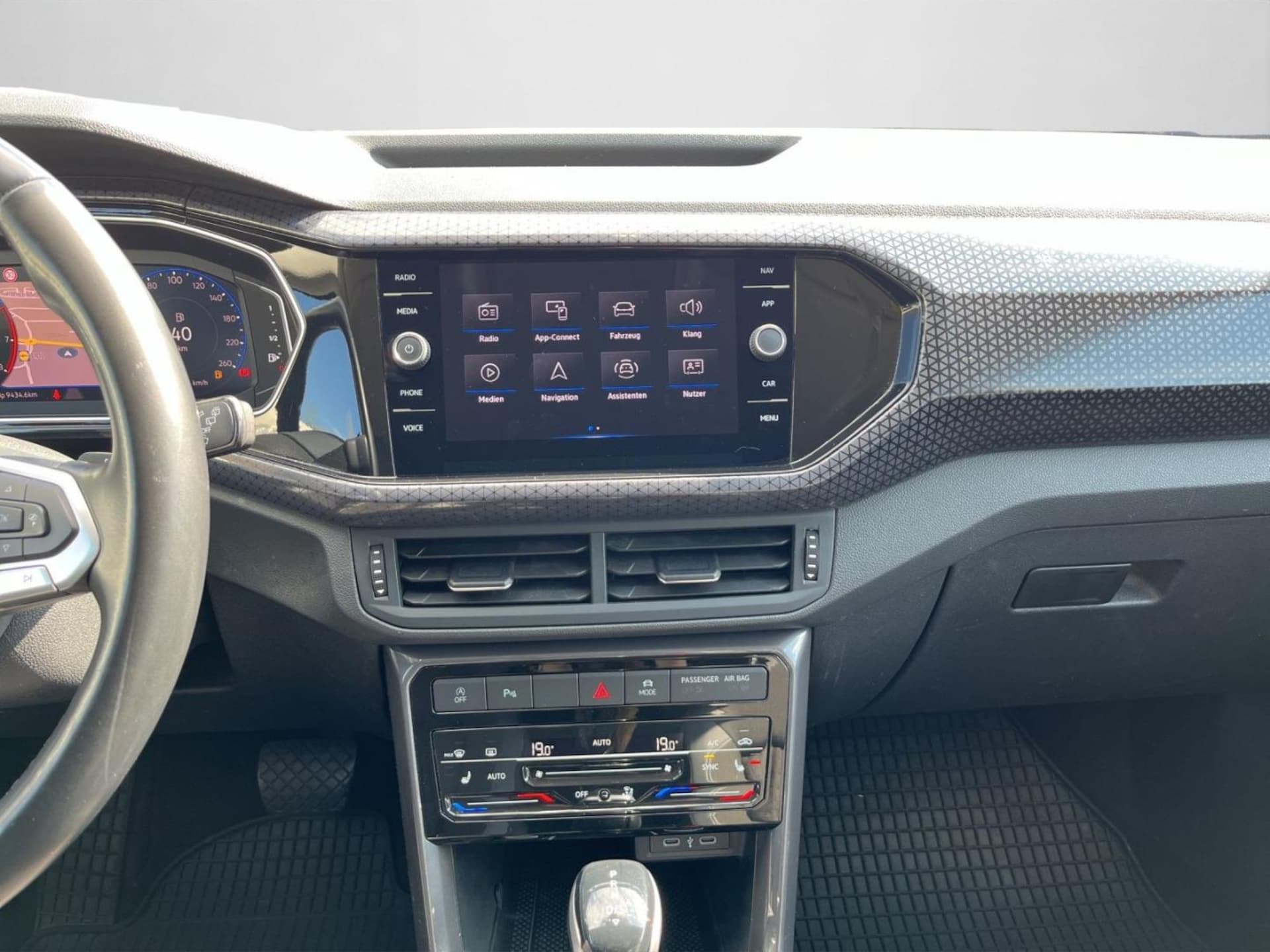 Volkswagen T-Cross Style