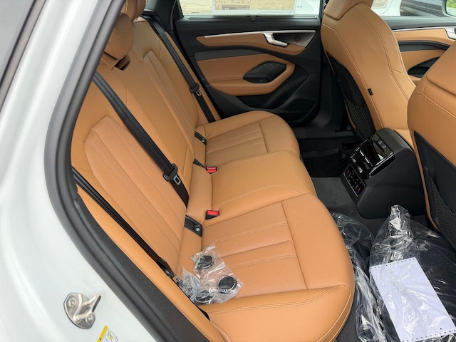 2026 Audi A6 Premium Plus - Photo 11