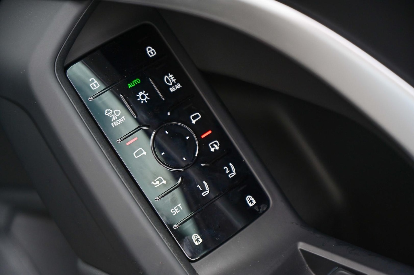 Image about Audi Q5 SUV TDI quattro 150 kW sport