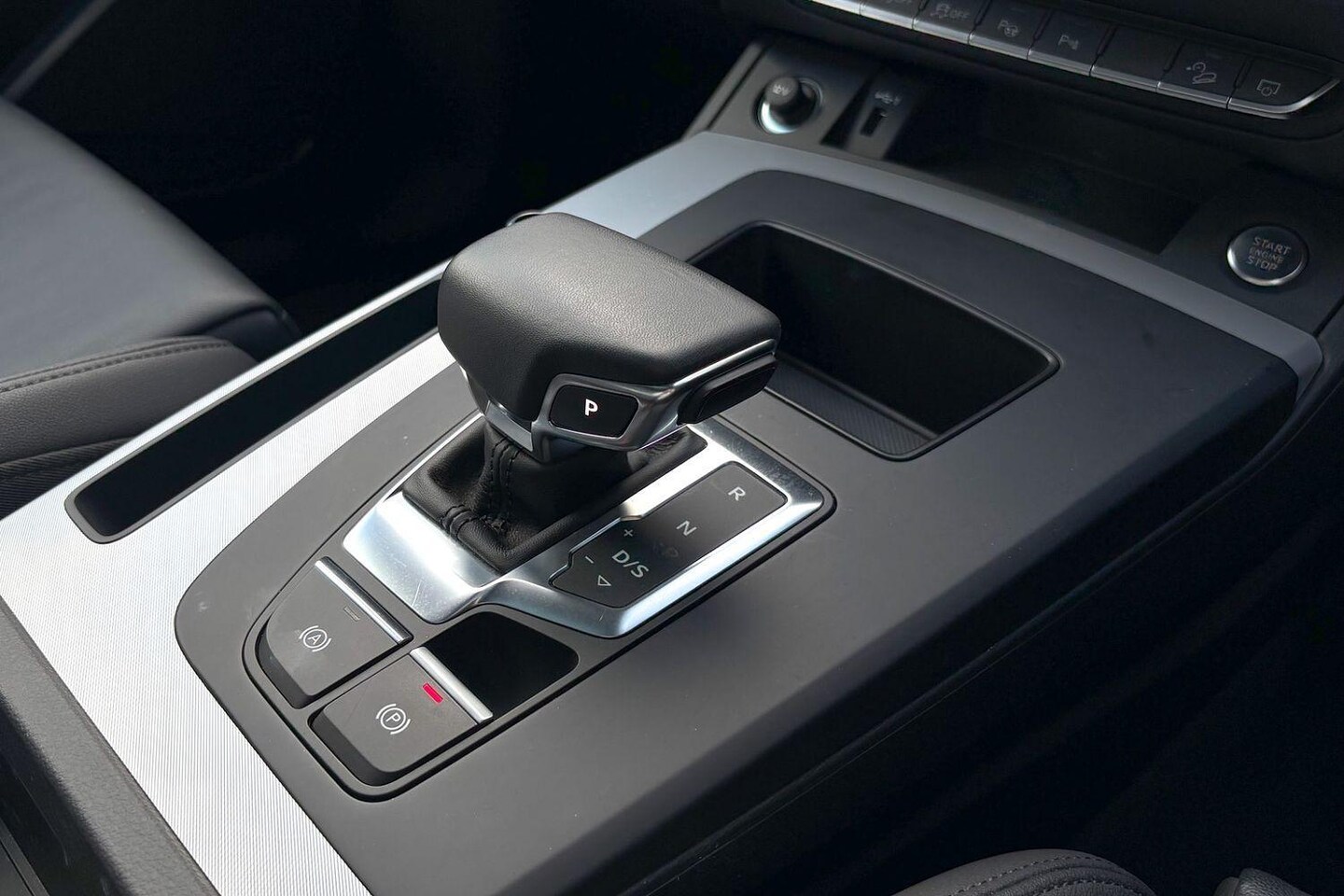 Image about Audi Q5 Sport 40 TDI quattro S tronic