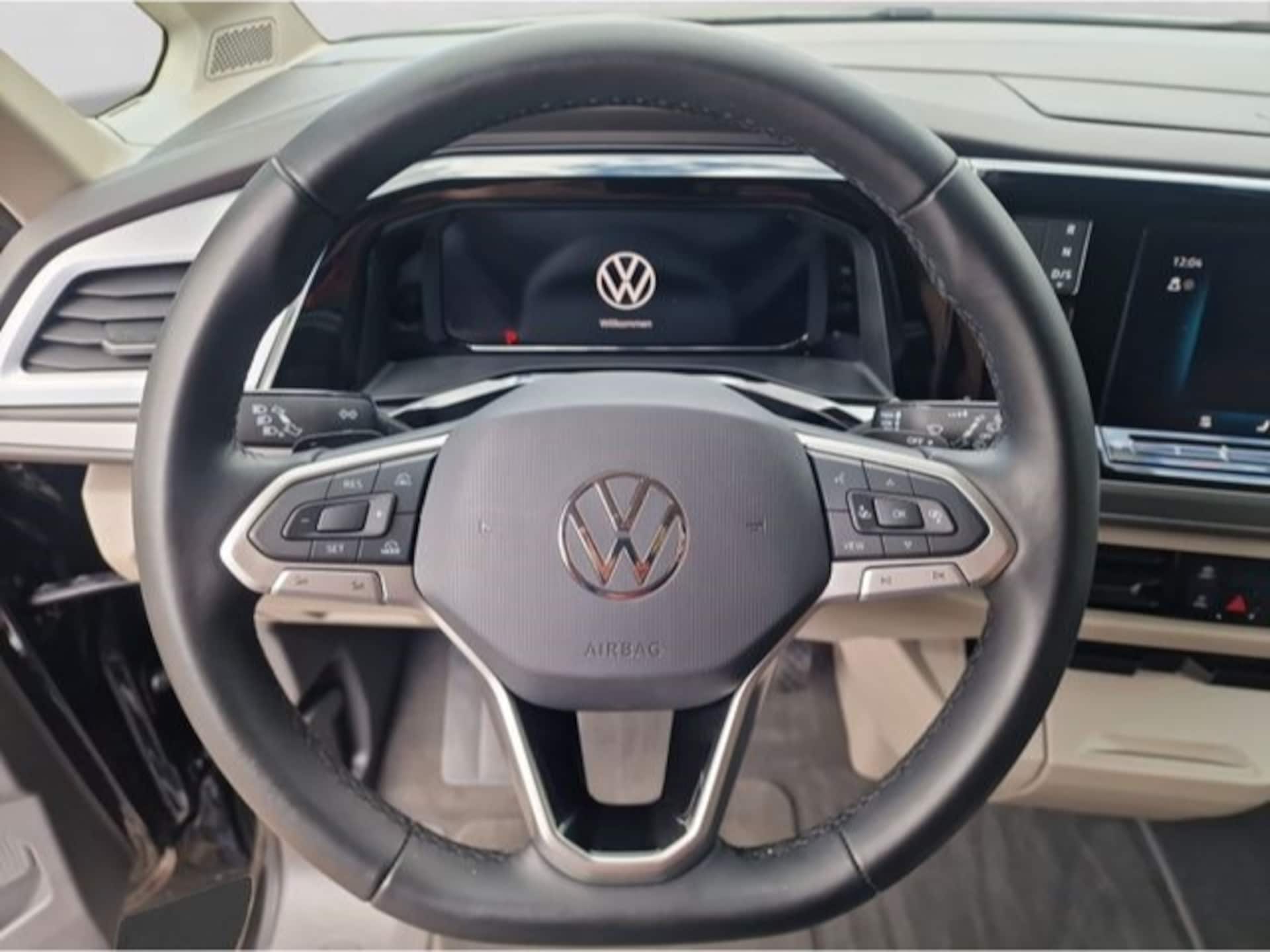 Volkswagen Multivan Langversion Basis-Modell