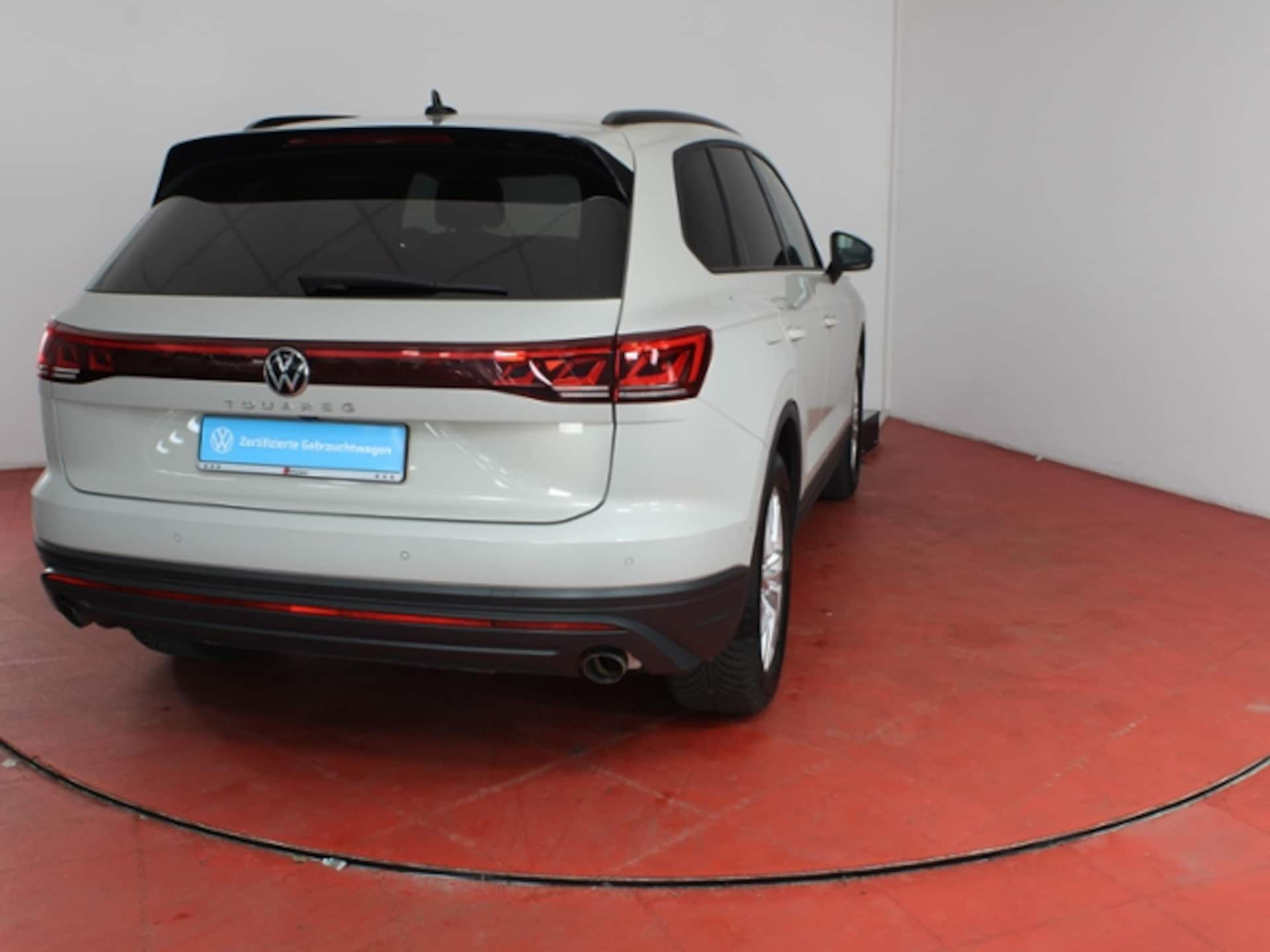 Volkswagen Touareg Basis-Modell
