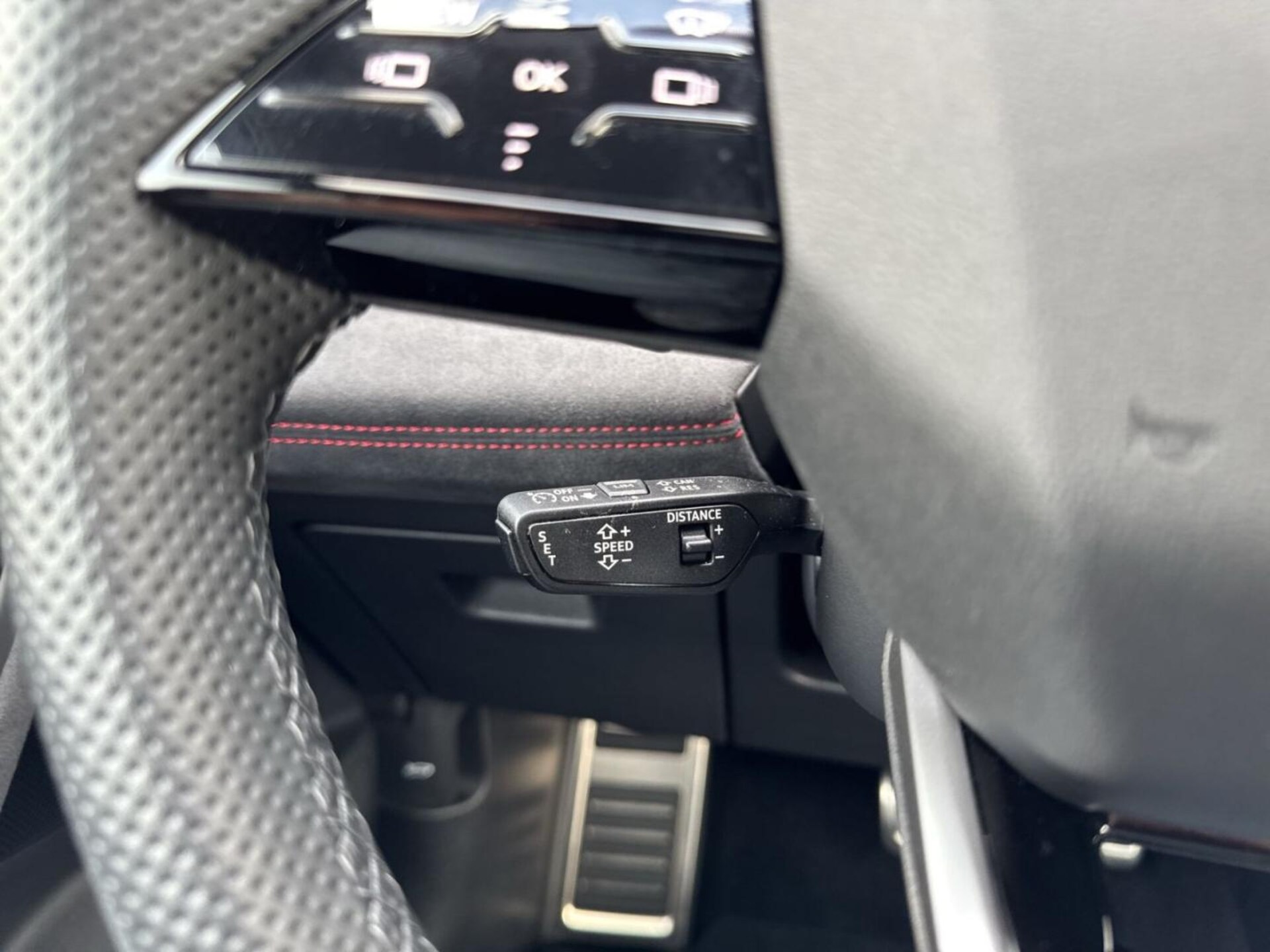 Audi SQ6 SUV e-tron