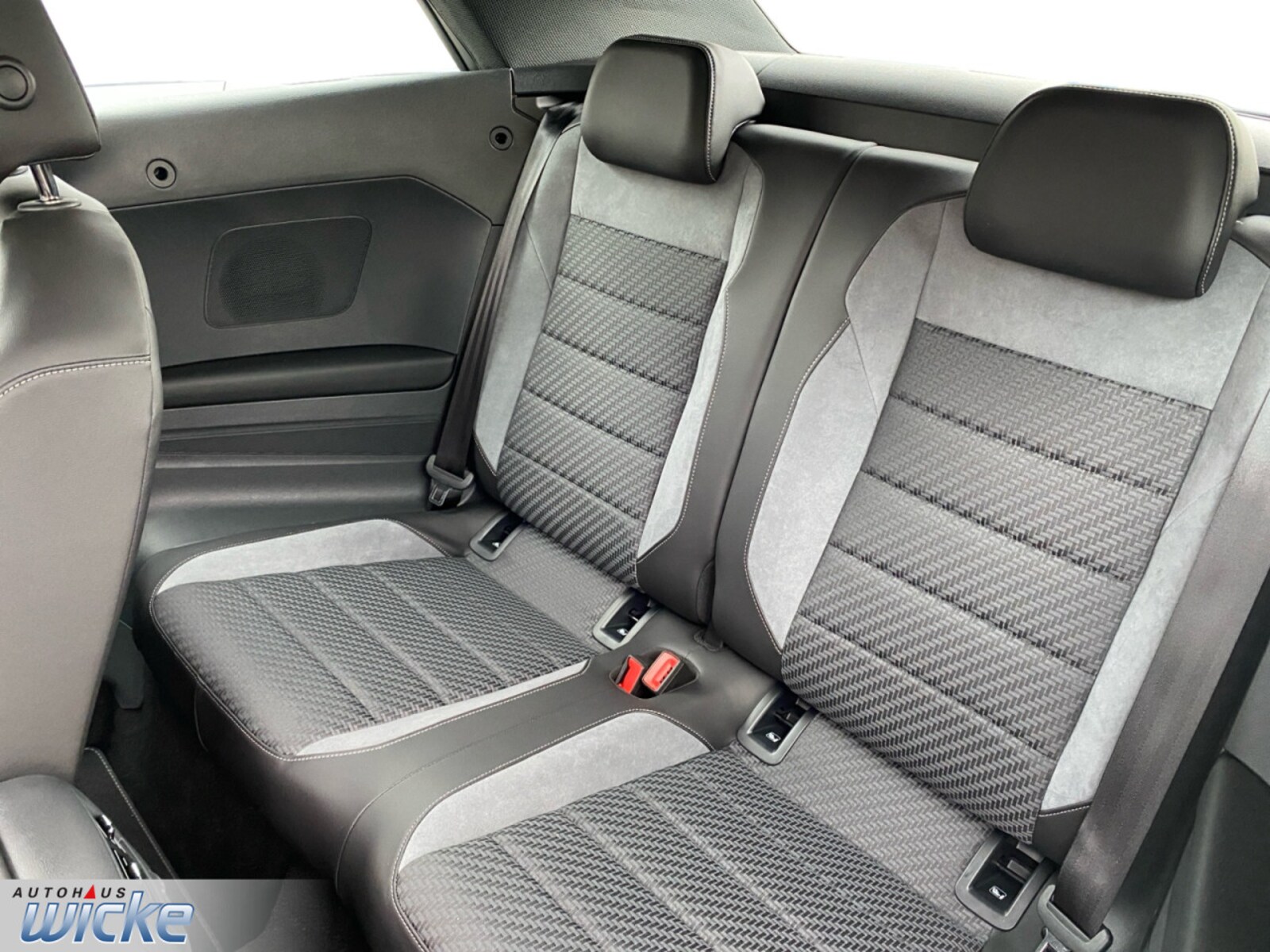 Volkswagen T-Roc Cabriolet – Bild 12