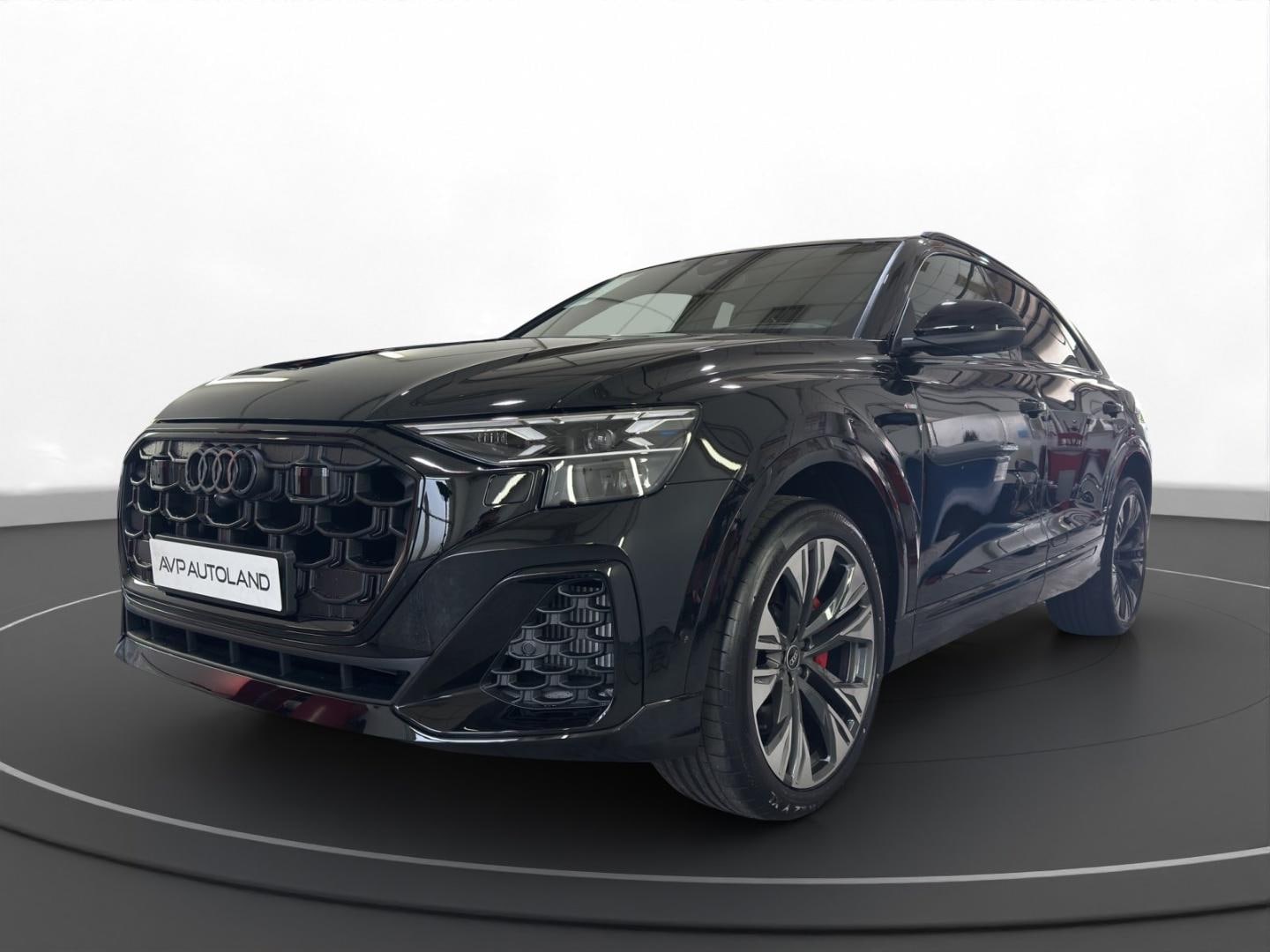 Bild über Audi Q8 SUV TFSI e S line business TFSI e quattro 360 kW tiptronic - für weitere Informationen kontaktieren Sie den Audi Partner