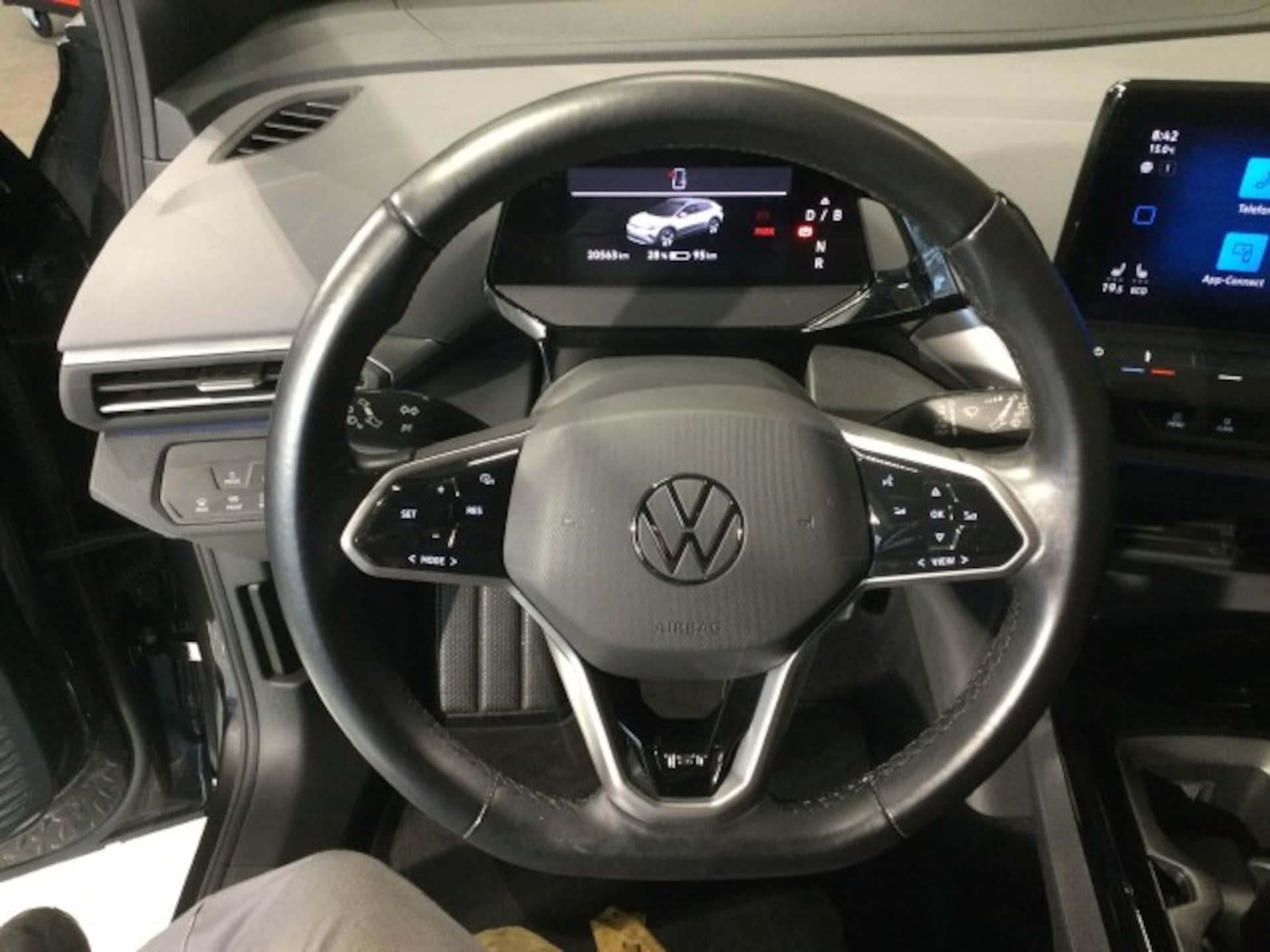 Volkswagen ID.4 1st
