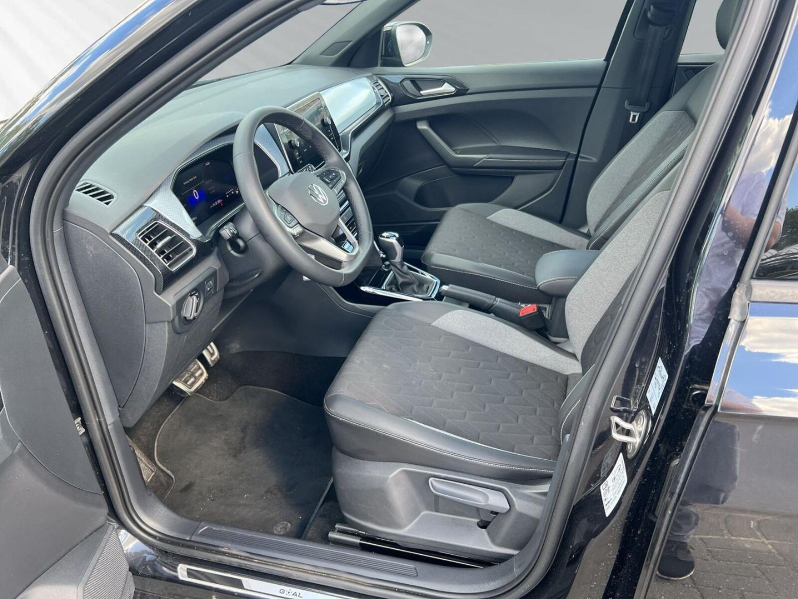 Volkswagen T-Cross – Bild 10