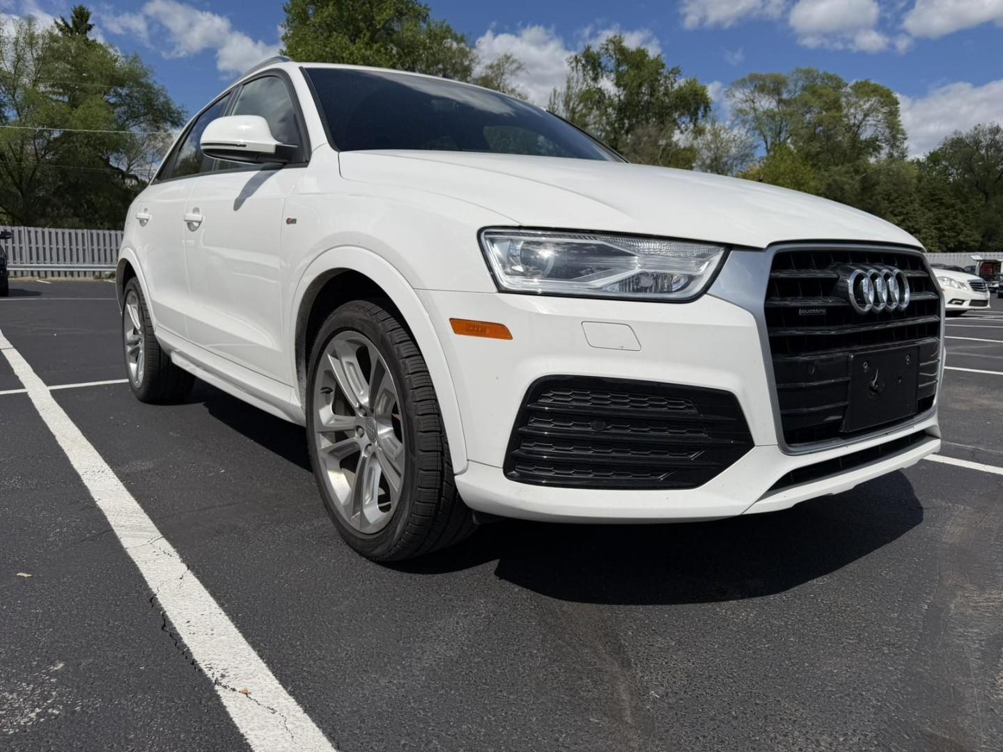2023 Audi Q5 45 Premium Plus's photo