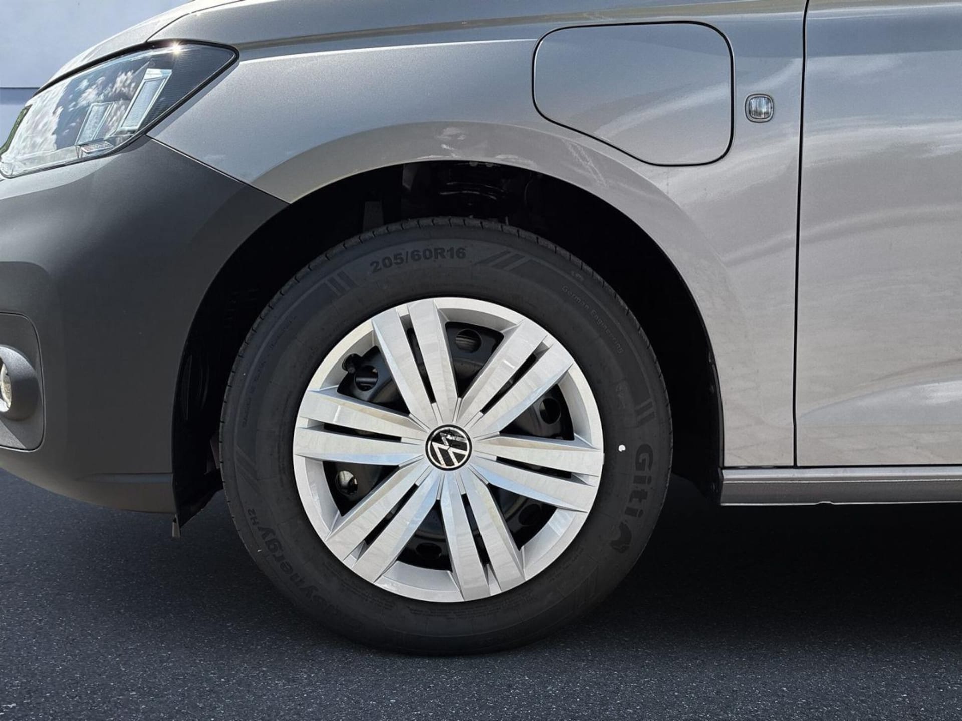 Volkswagen Caddy Basis-Modell