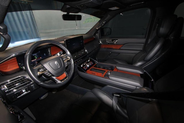 2024 Lincoln Navigator