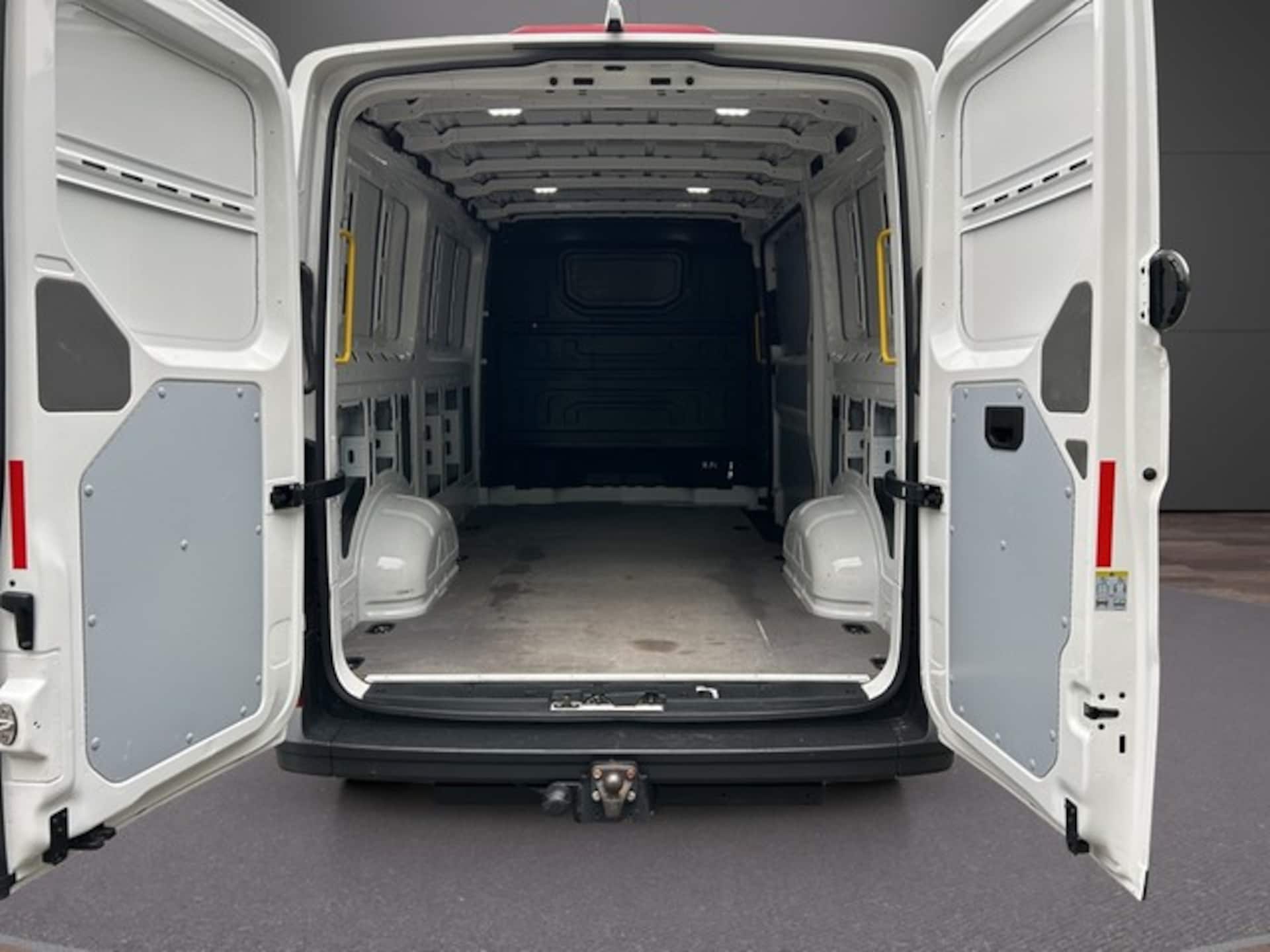 Volkswagen Crafter Kasten mittlerer Radstand