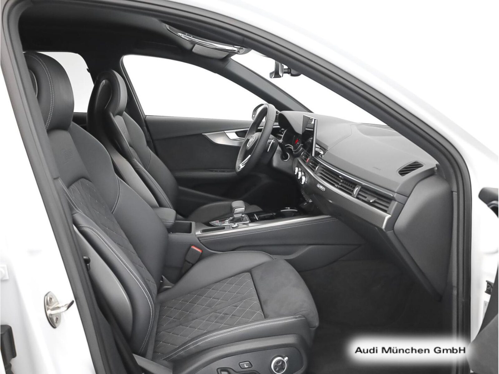 Audi RS 4 Avant – Bild 10
