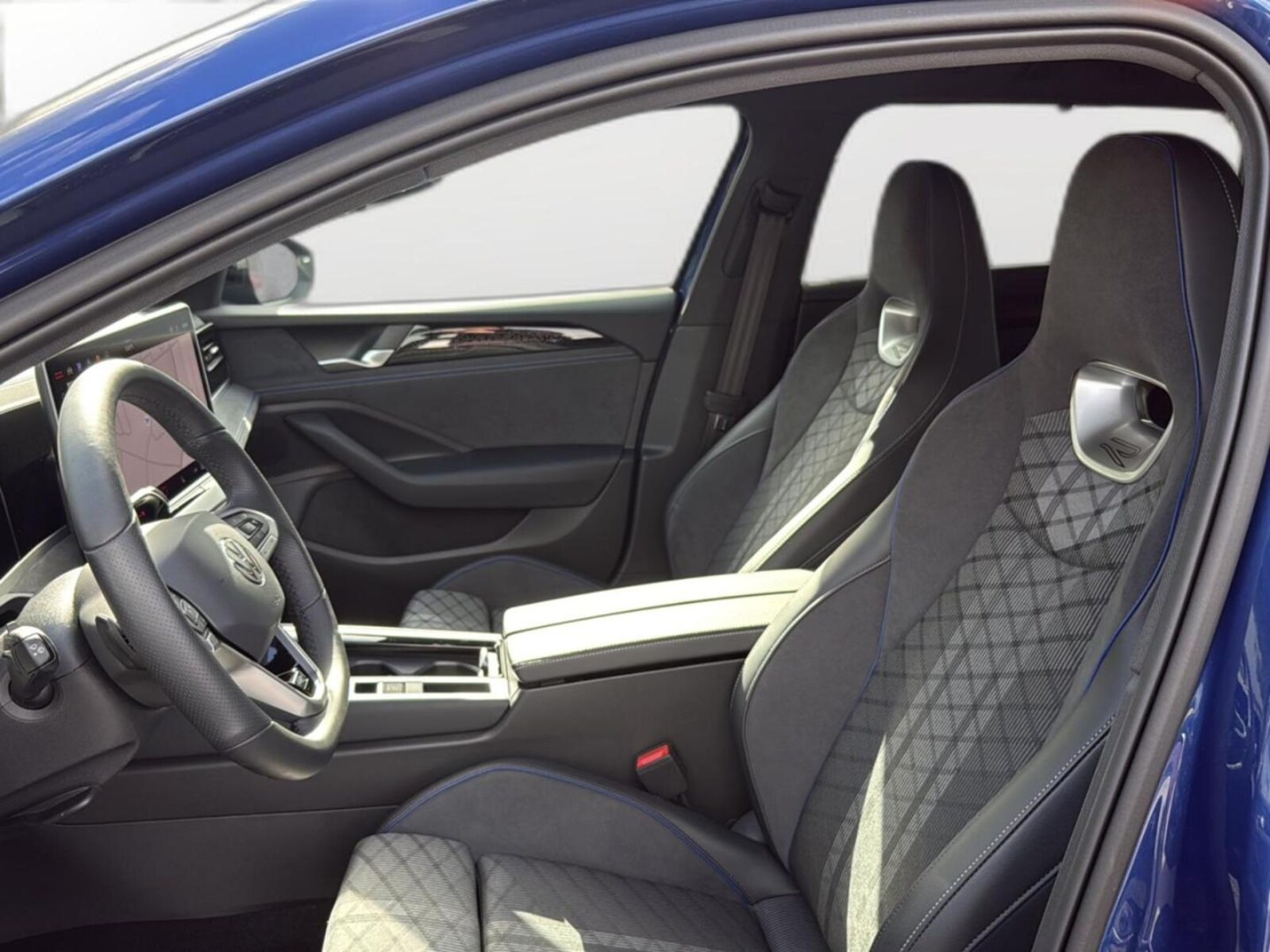 Volkswagen Passat – Bild 7