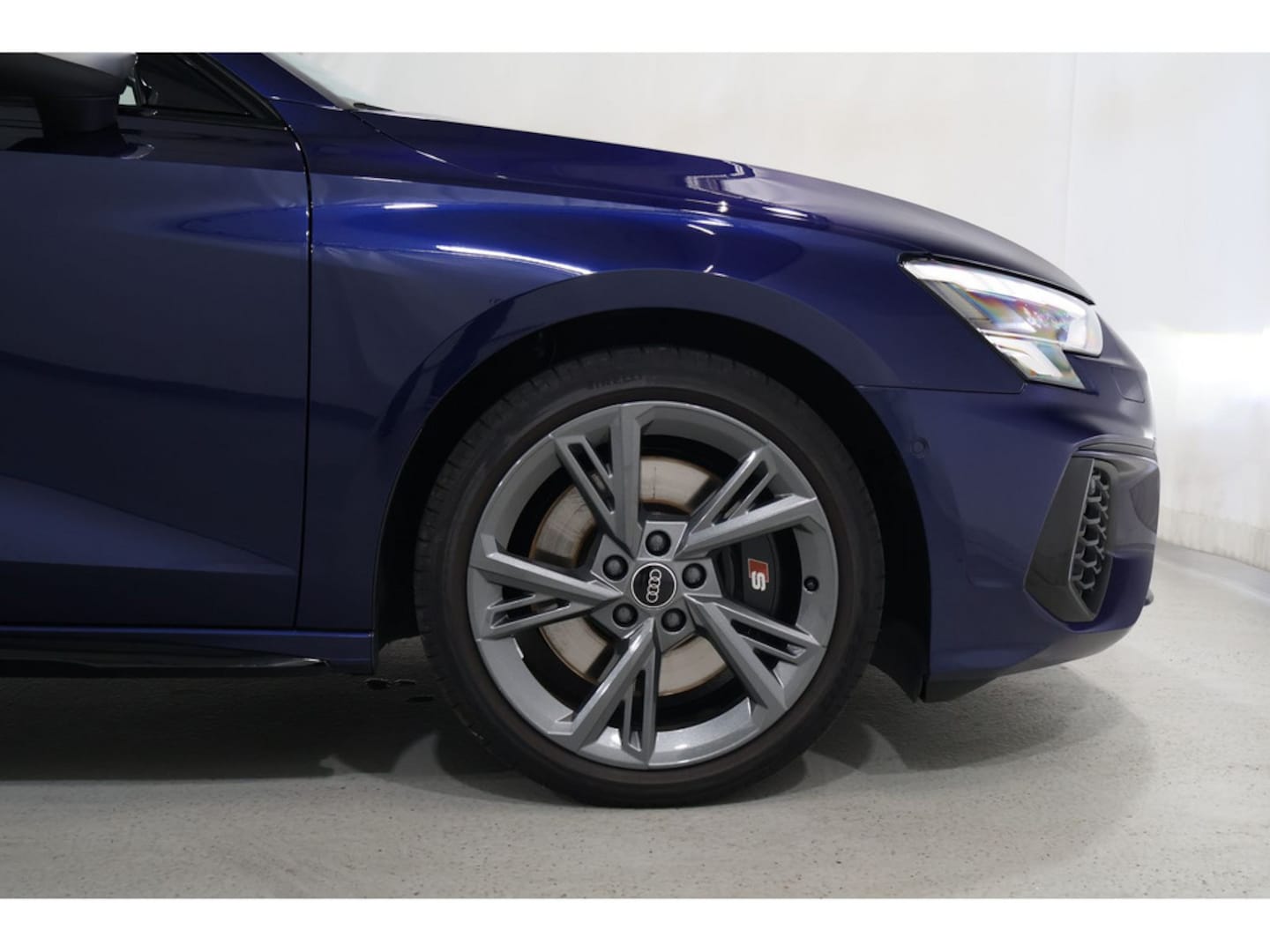 Bild über Audi S3 Sportback TFSI quattro S tronic - für weitere Informationen kontaktieren Sie den Audi Partner