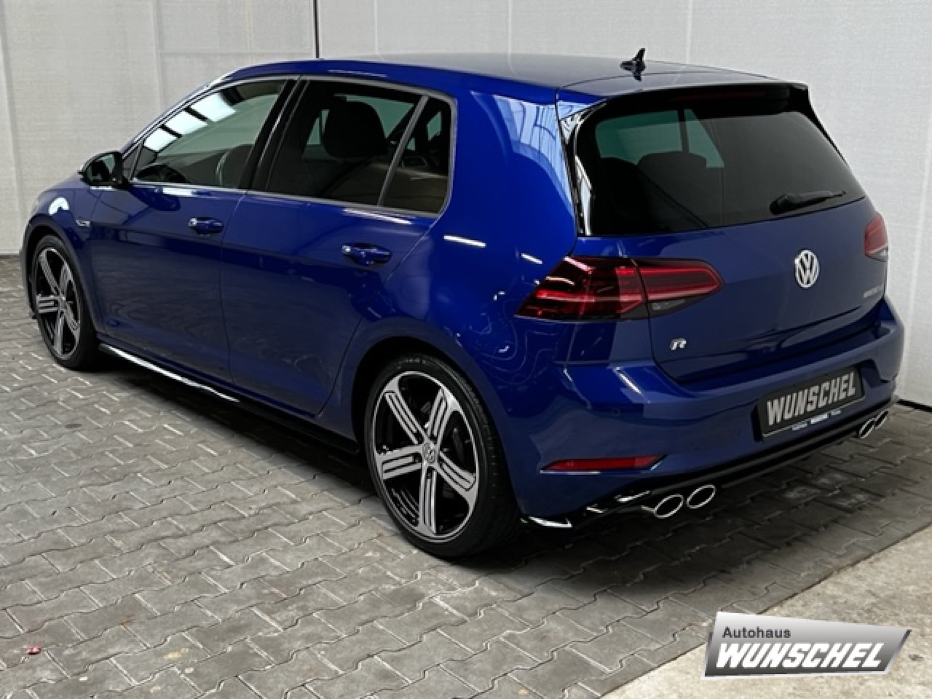 Volkswagen Golf R