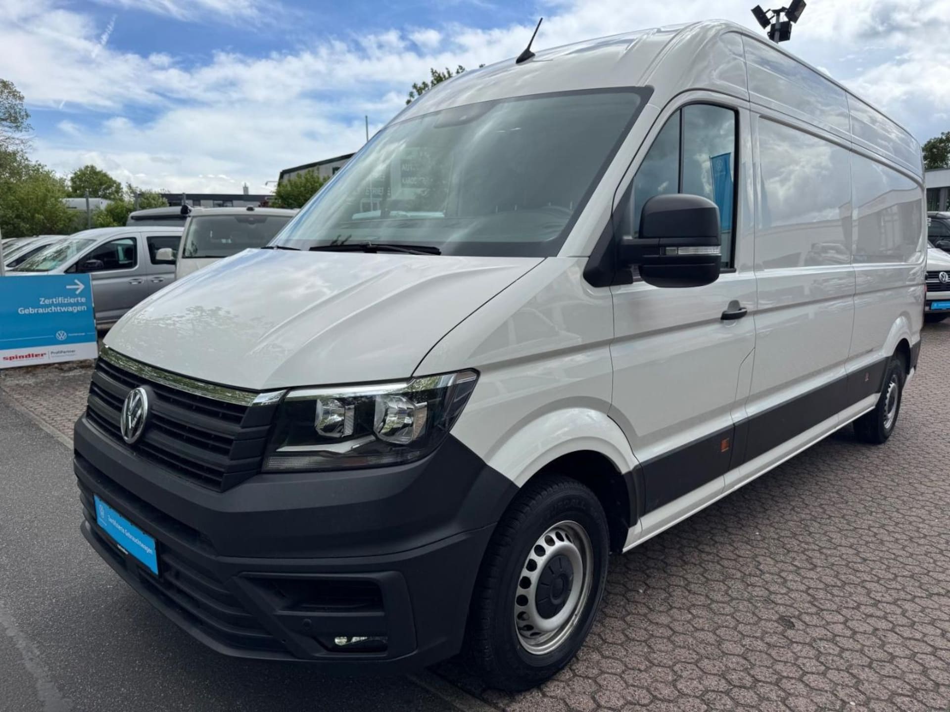 Volkswagen Crafter Kasten langer Radstand