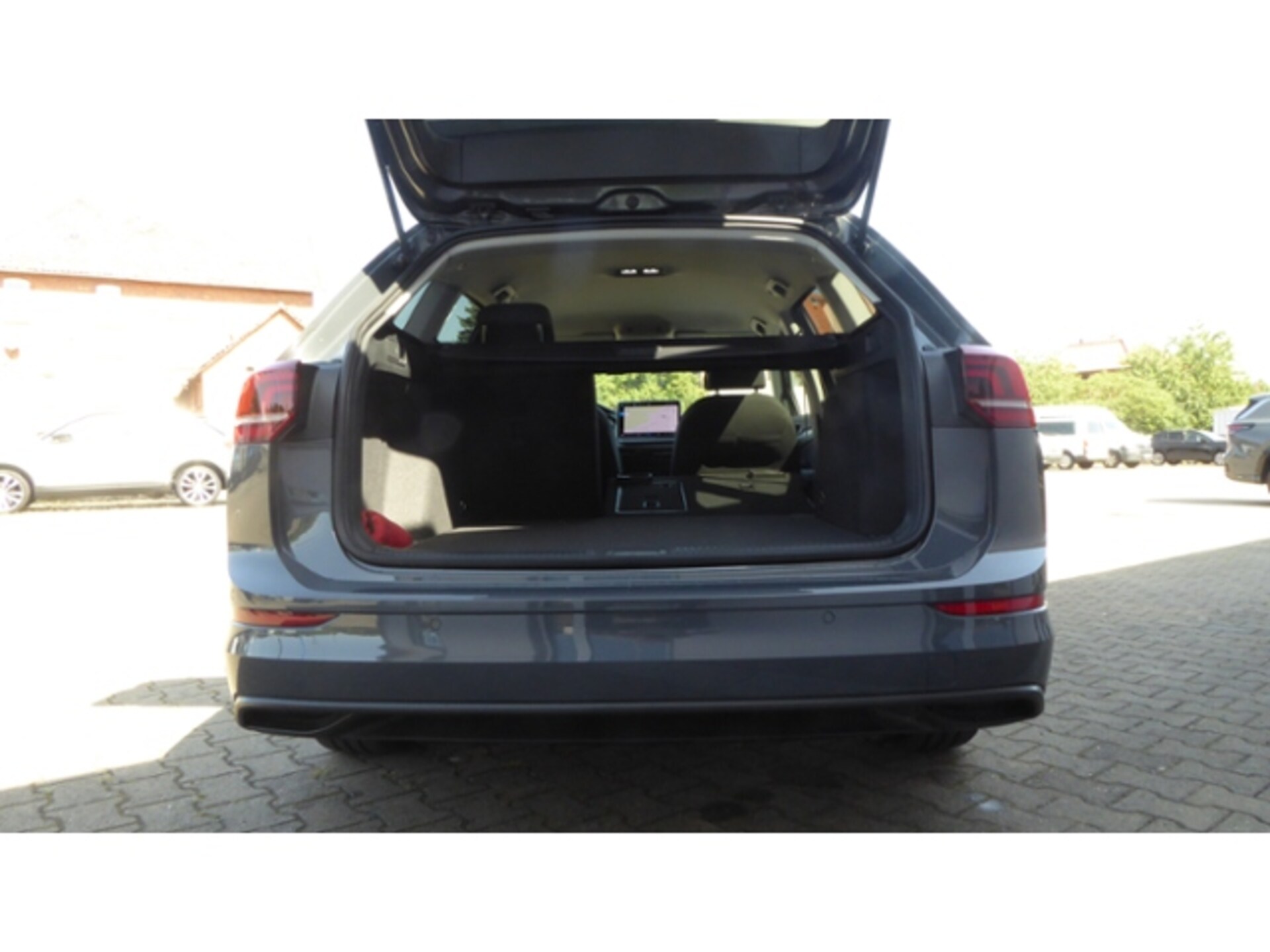 Volkswagen Golf Variant Life