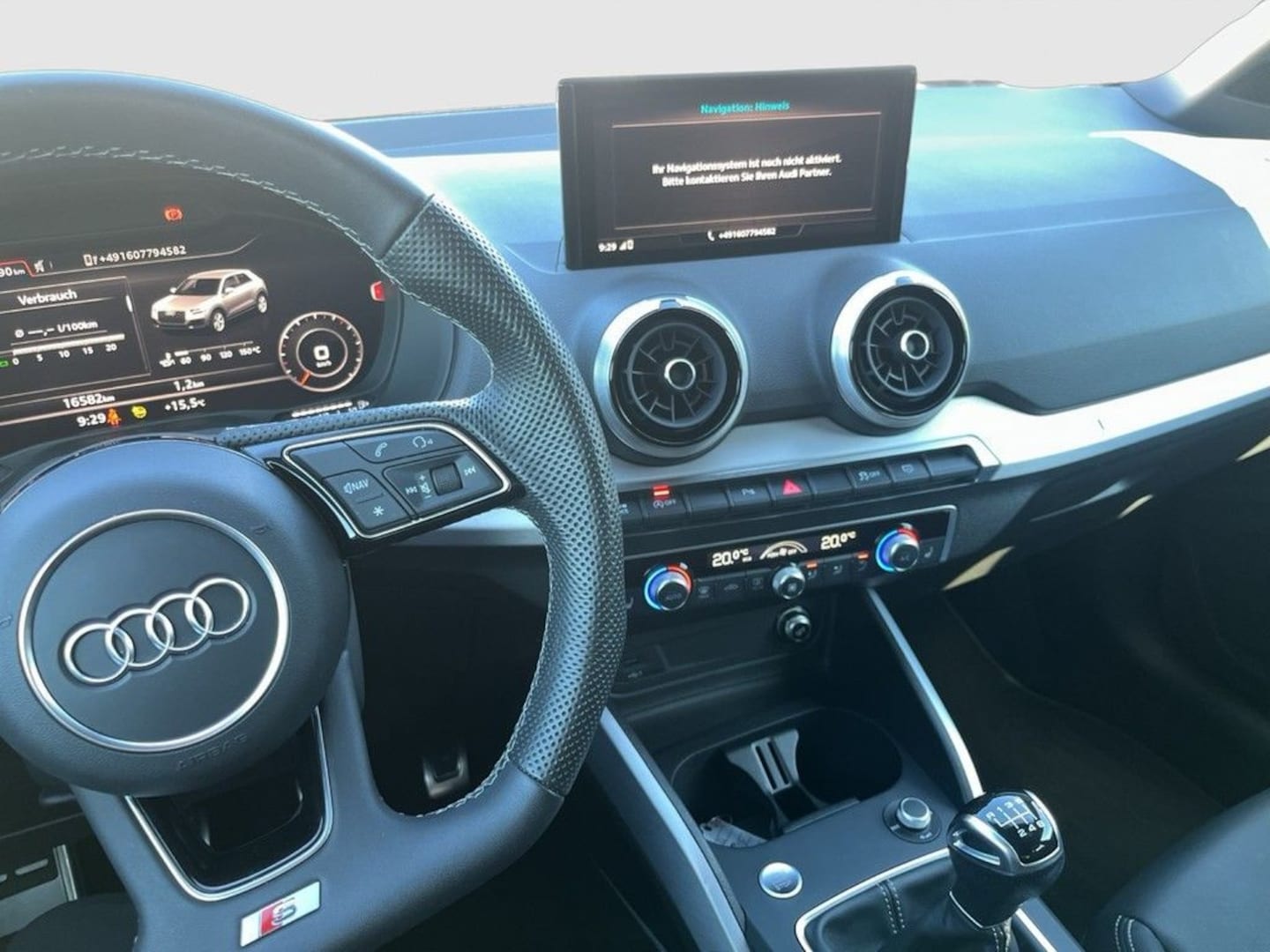 Bild über Audi Q2 S line 35 TFSI Schaltgetriebe - für weitere Informationen kontaktieren Sie den Audi Partner