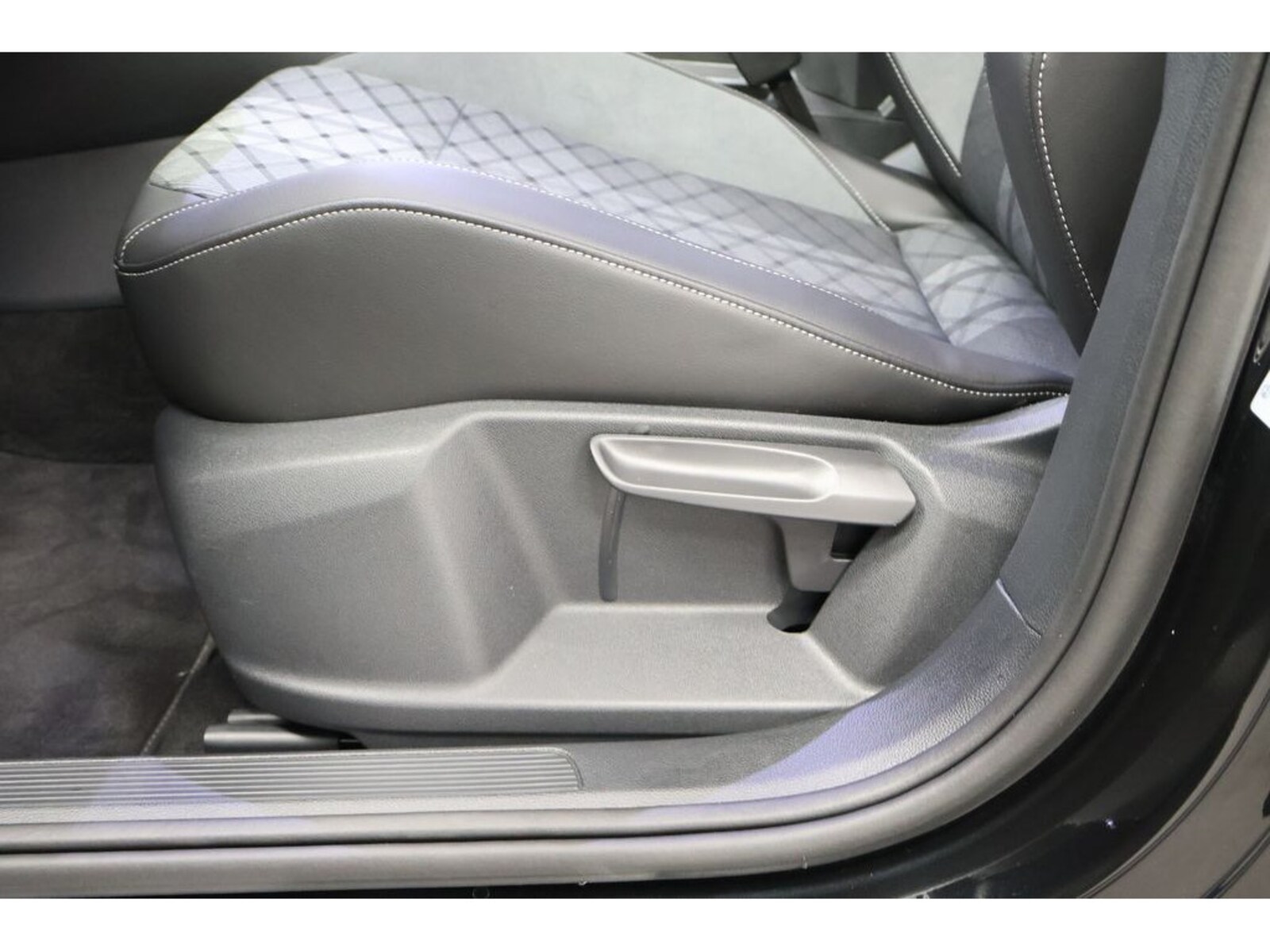 Volkswagen T-Roc – Bild 22