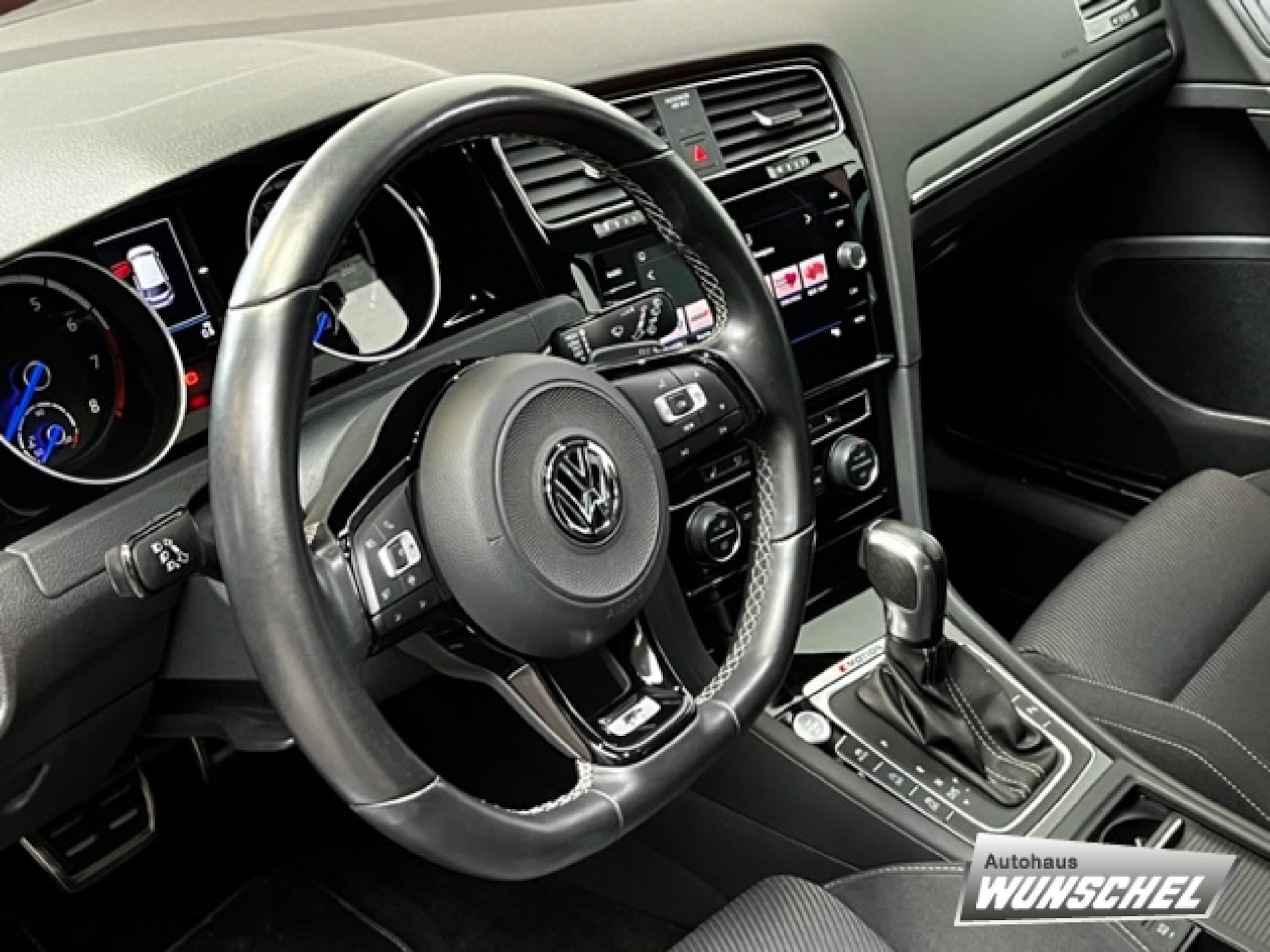 Volkswagen Golf R