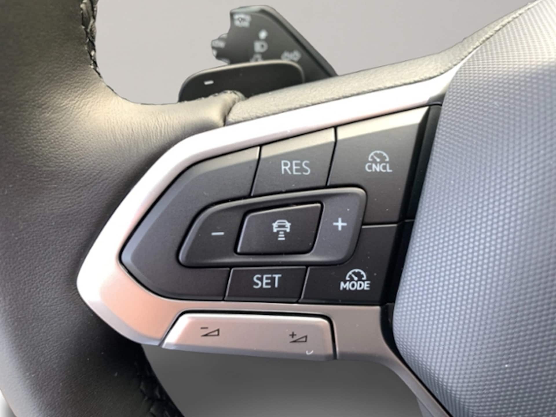 Volkswagen Passat Elegance