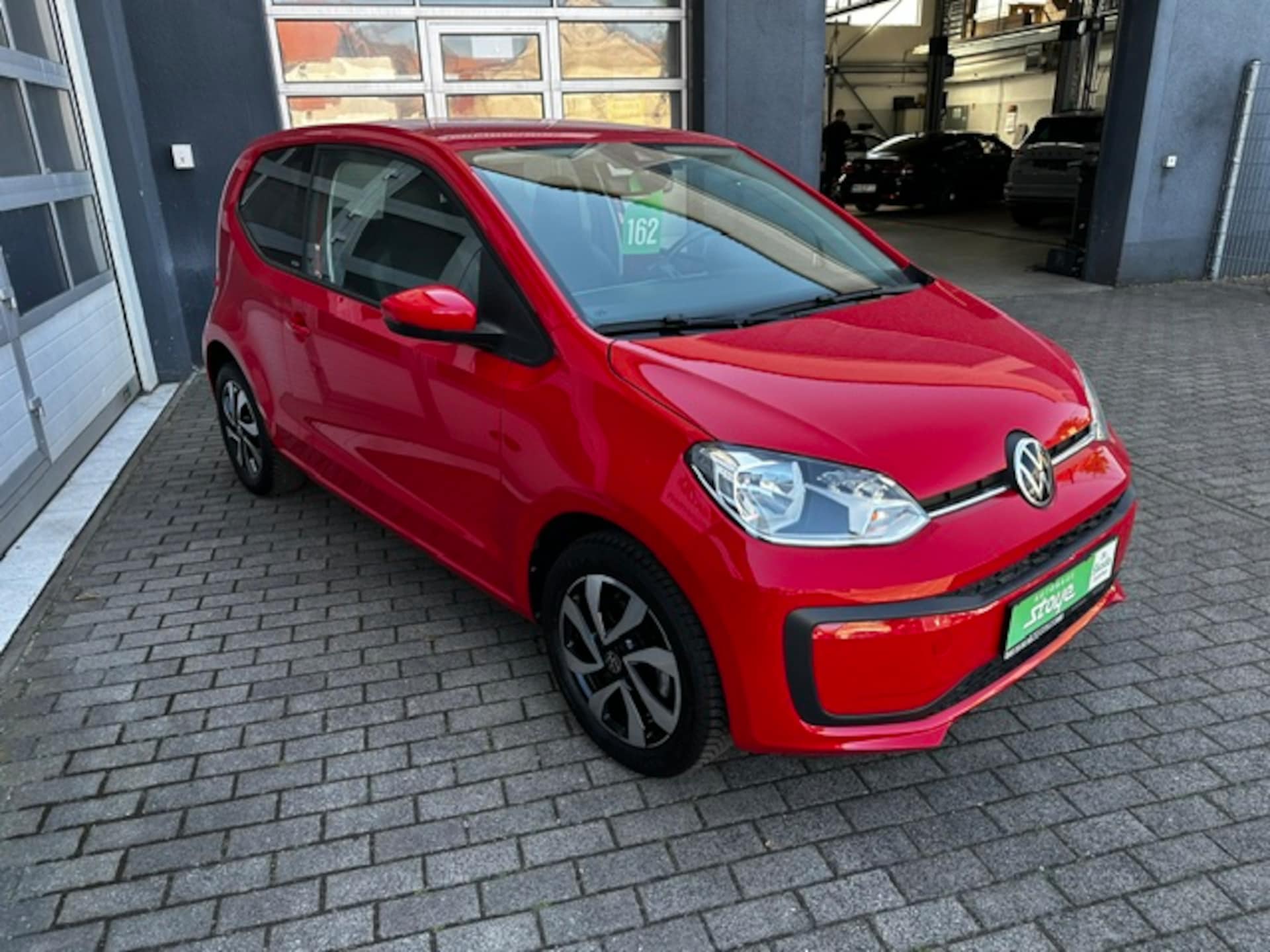 Volkswagen up! ACTIVE