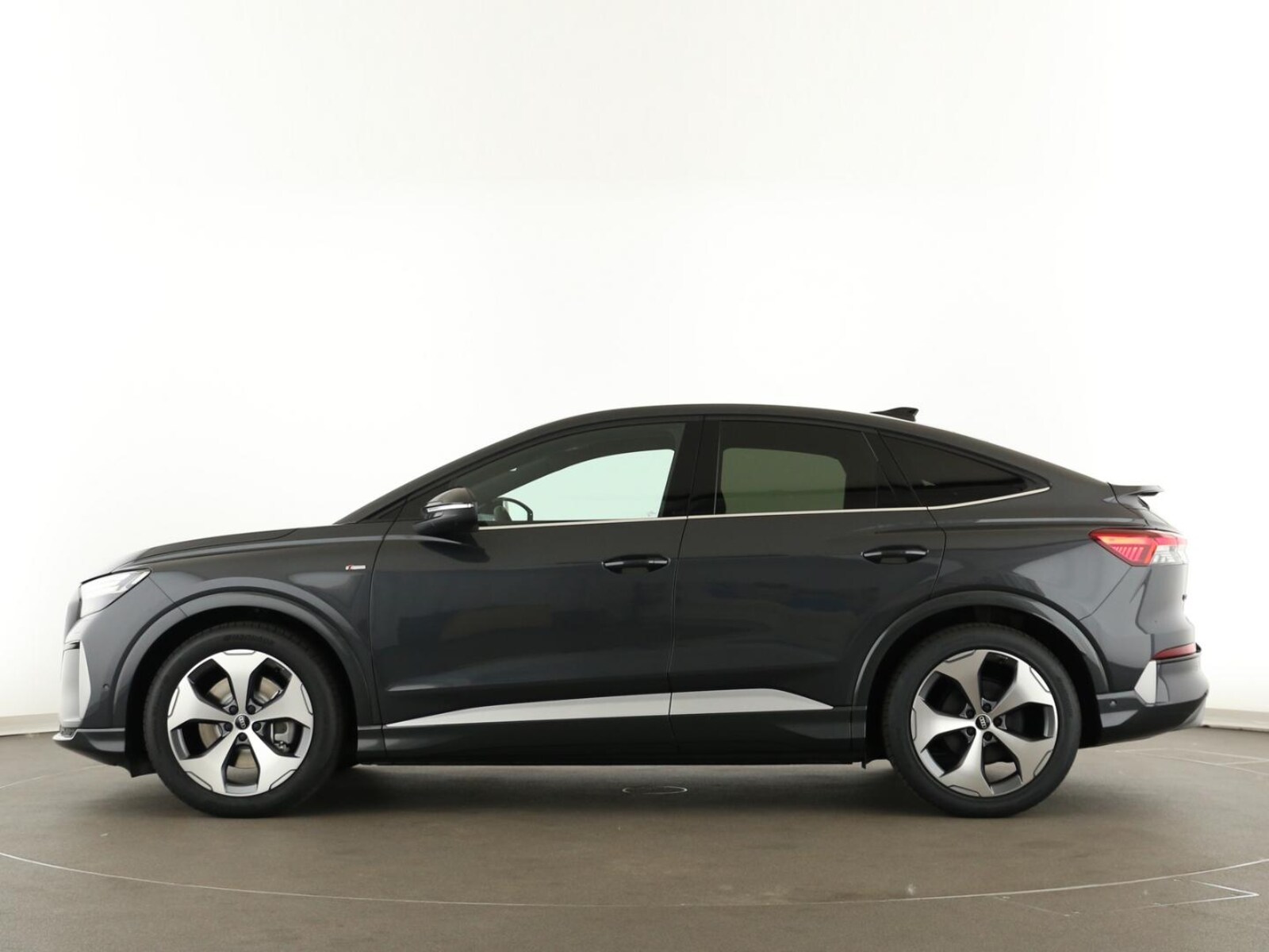 Audi Q4 Sportback e-tron – Bild 4