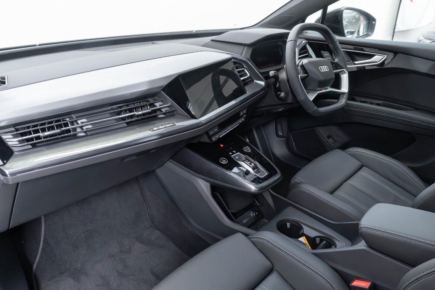 Image about Audi Q4 e-tron 55 e-tron quattro