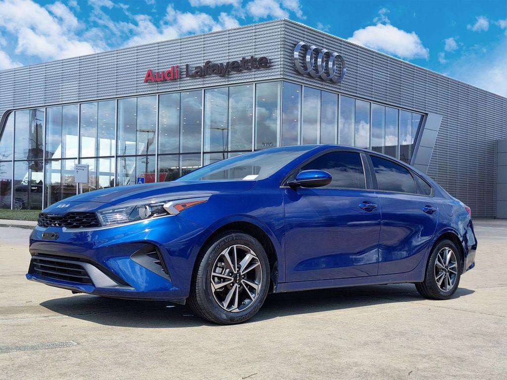 2024 Kia Forte LXS AT's photo