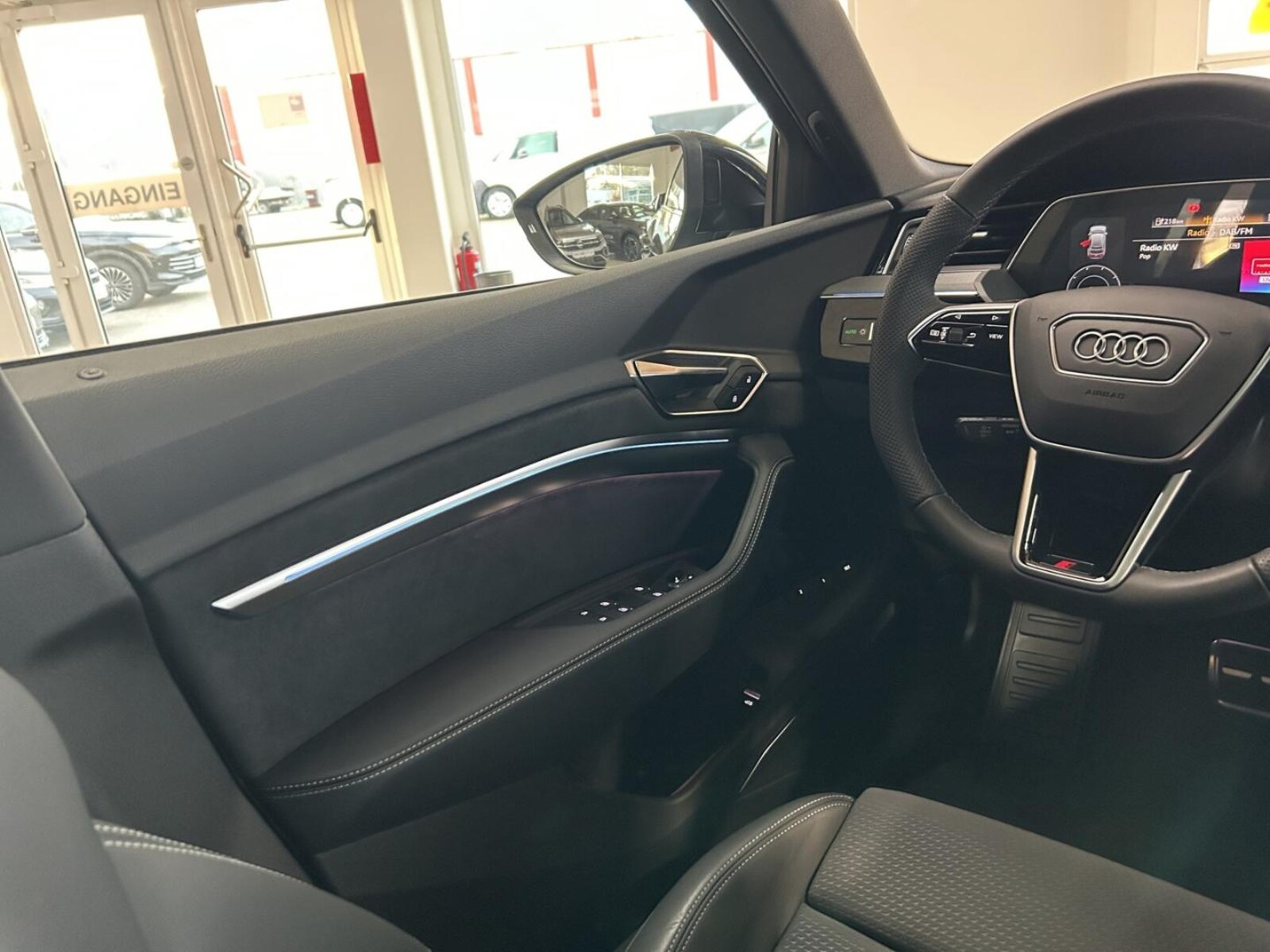 Audi Q8 Sportback e-tron – Bild 15