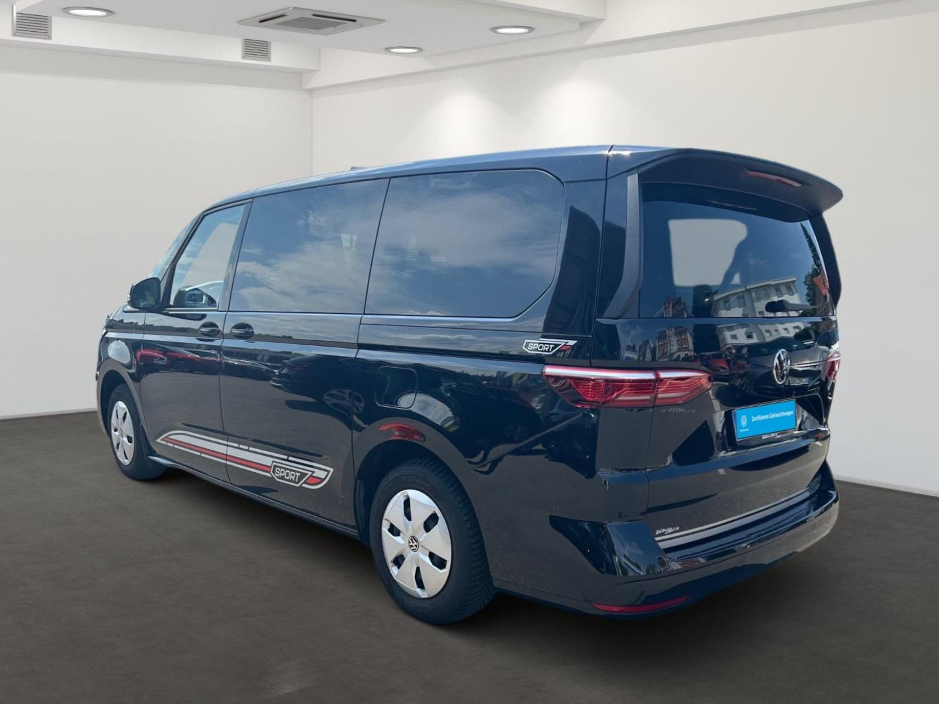 Volkswagen Multivan Langversion Basis-Modell