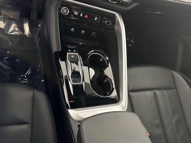 2025 Audi New Q5 Premium Plus - Photo 16