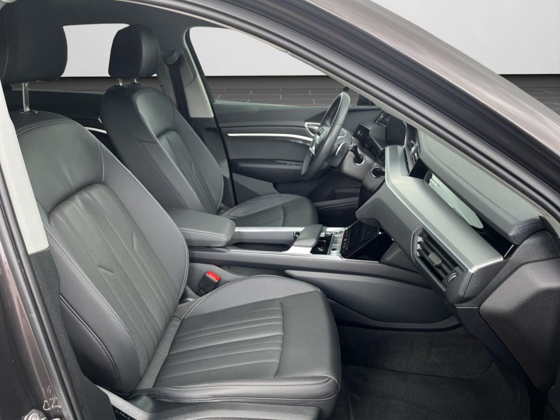 Audi Q8 Sportback e-tron S line