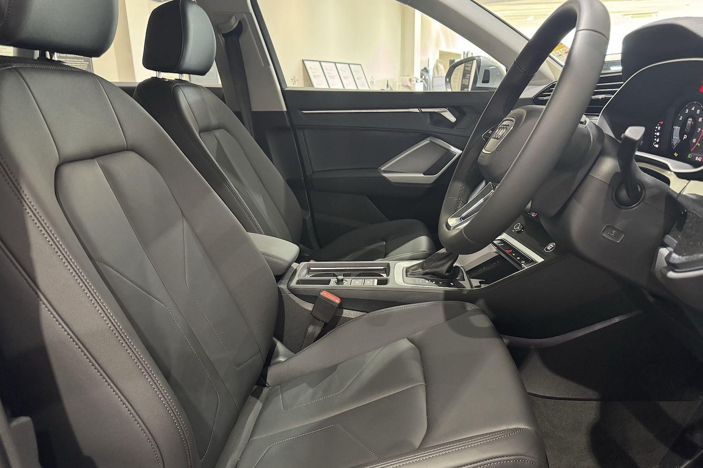 Image about Audi Q3 35 TFSI