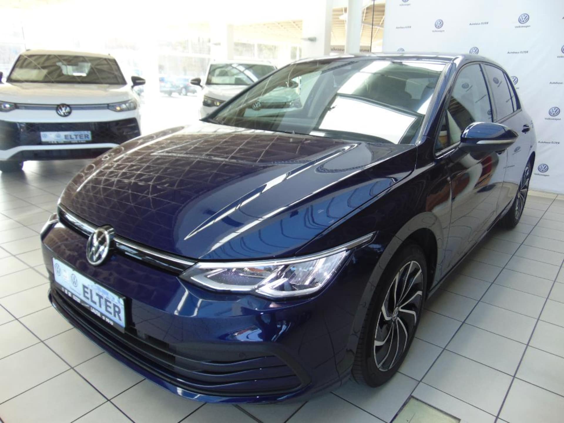Volkswagen Golf Life