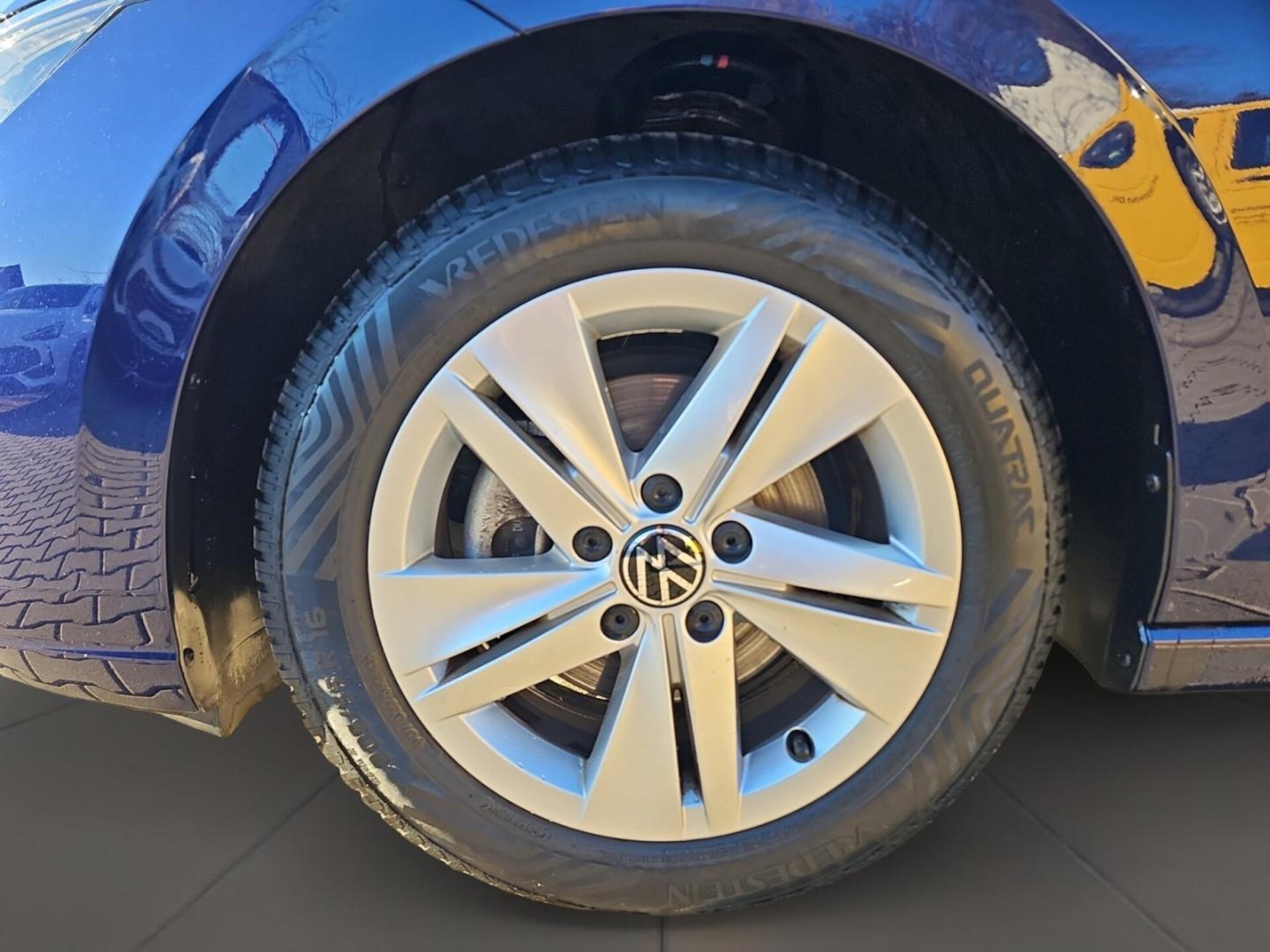 Volkswagen Golf Life