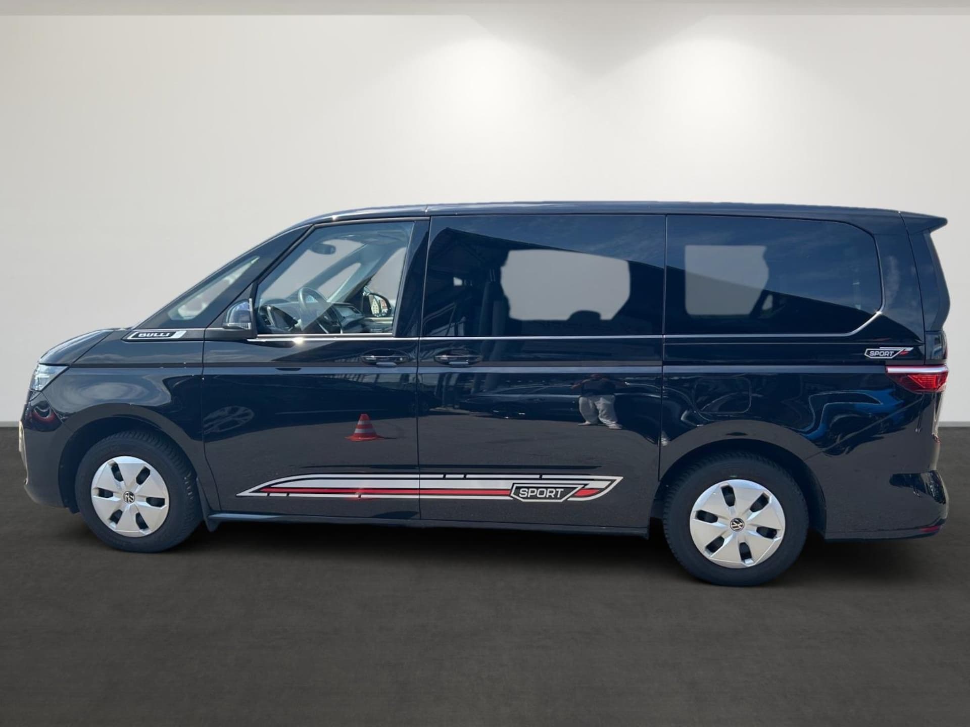 Volkswagen Multivan Langversion Basis-Modell