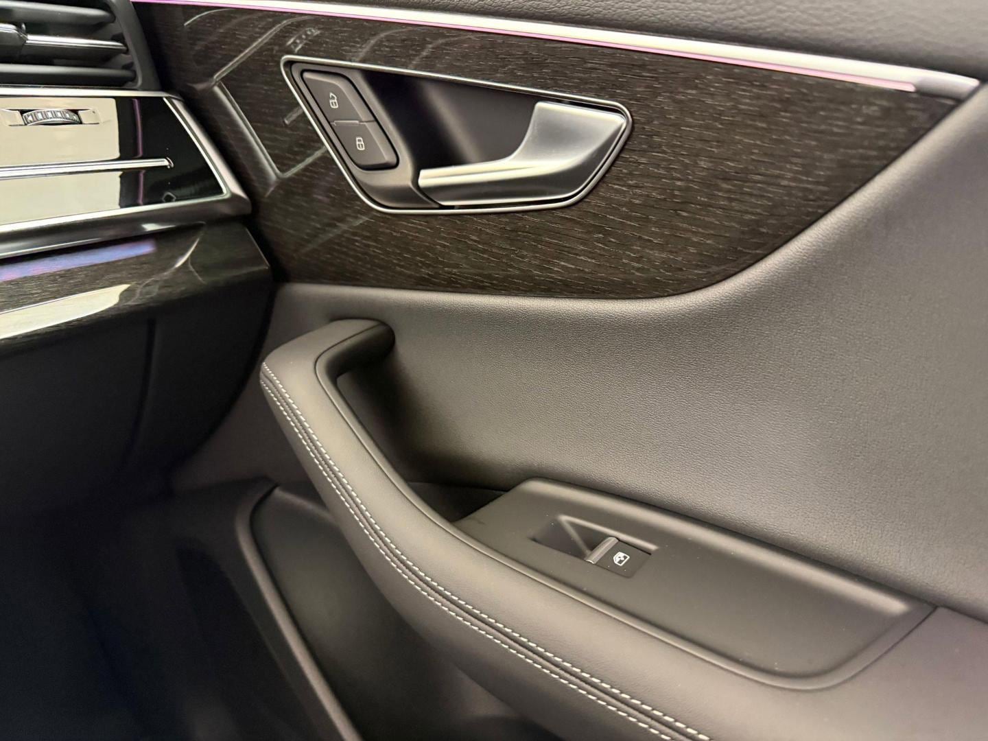 2026 Audi Q8 Premium Plus - Photo 25