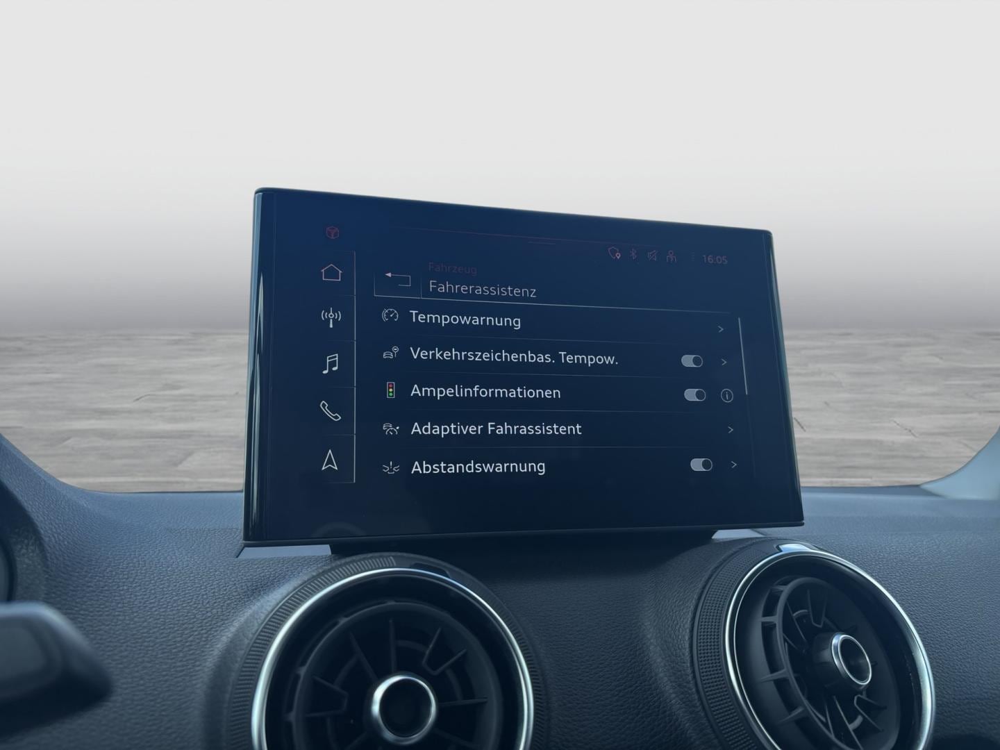 Bild über Audi Q2 advanced 35 TFSI S tronic - für weitere Informationen kontaktieren Sie den Audi Partner