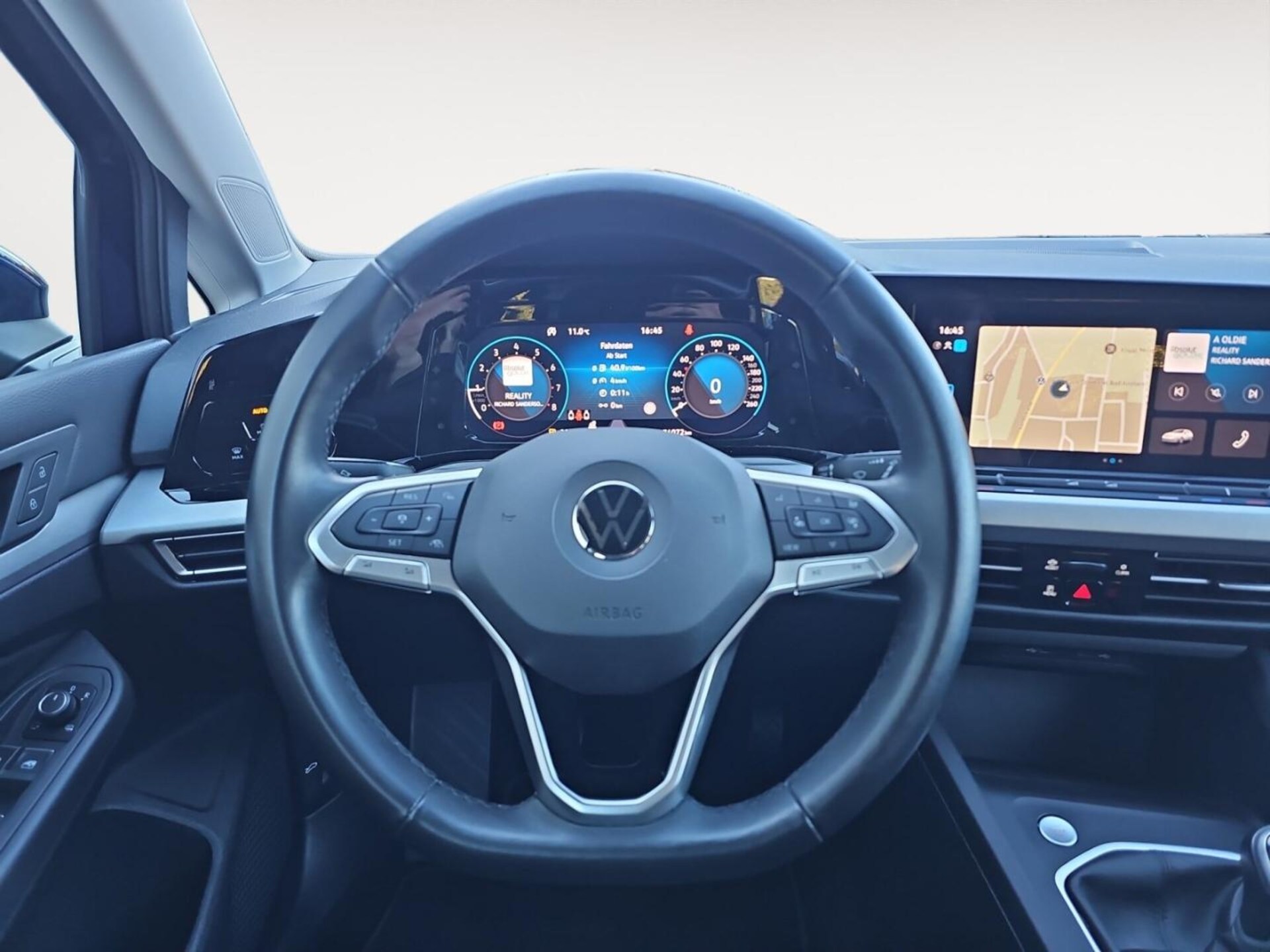 Volkswagen Golf Life
