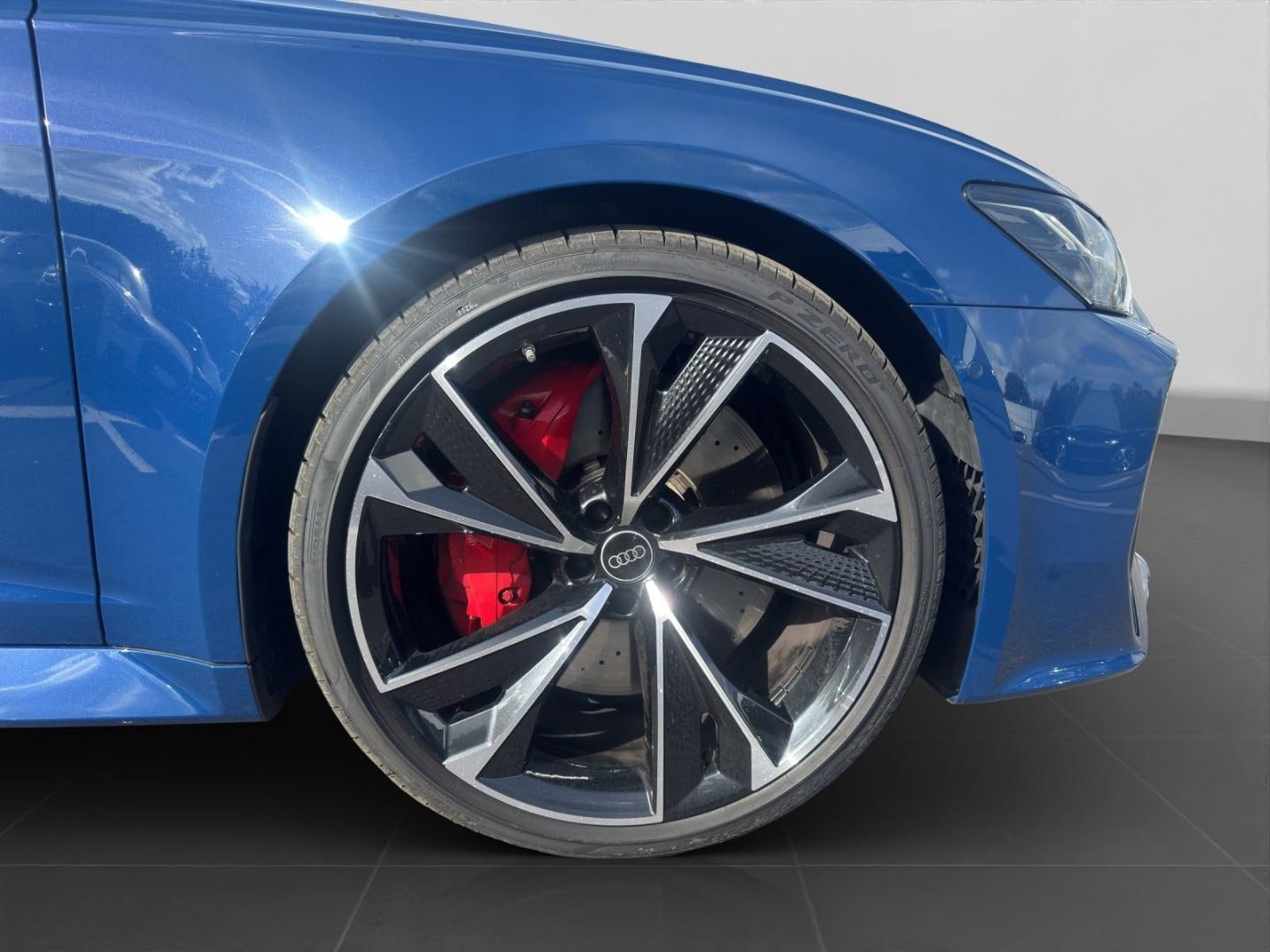 Bild über Audi RS 6 Avant TFSI quattro tiptronic - für weitere Informationen kontaktieren Sie den Audi Partner