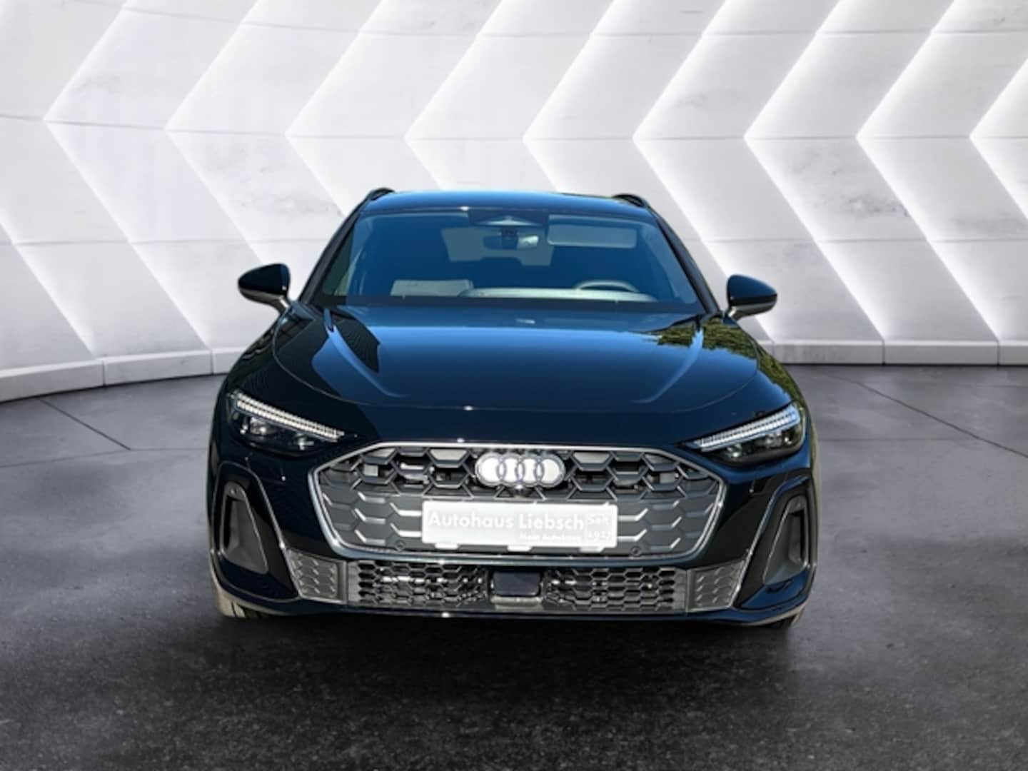 Bild über Audi A5 Avant TDI 150 kW S tronic - für weitere Informationen kontaktieren Sie den Audi Partner