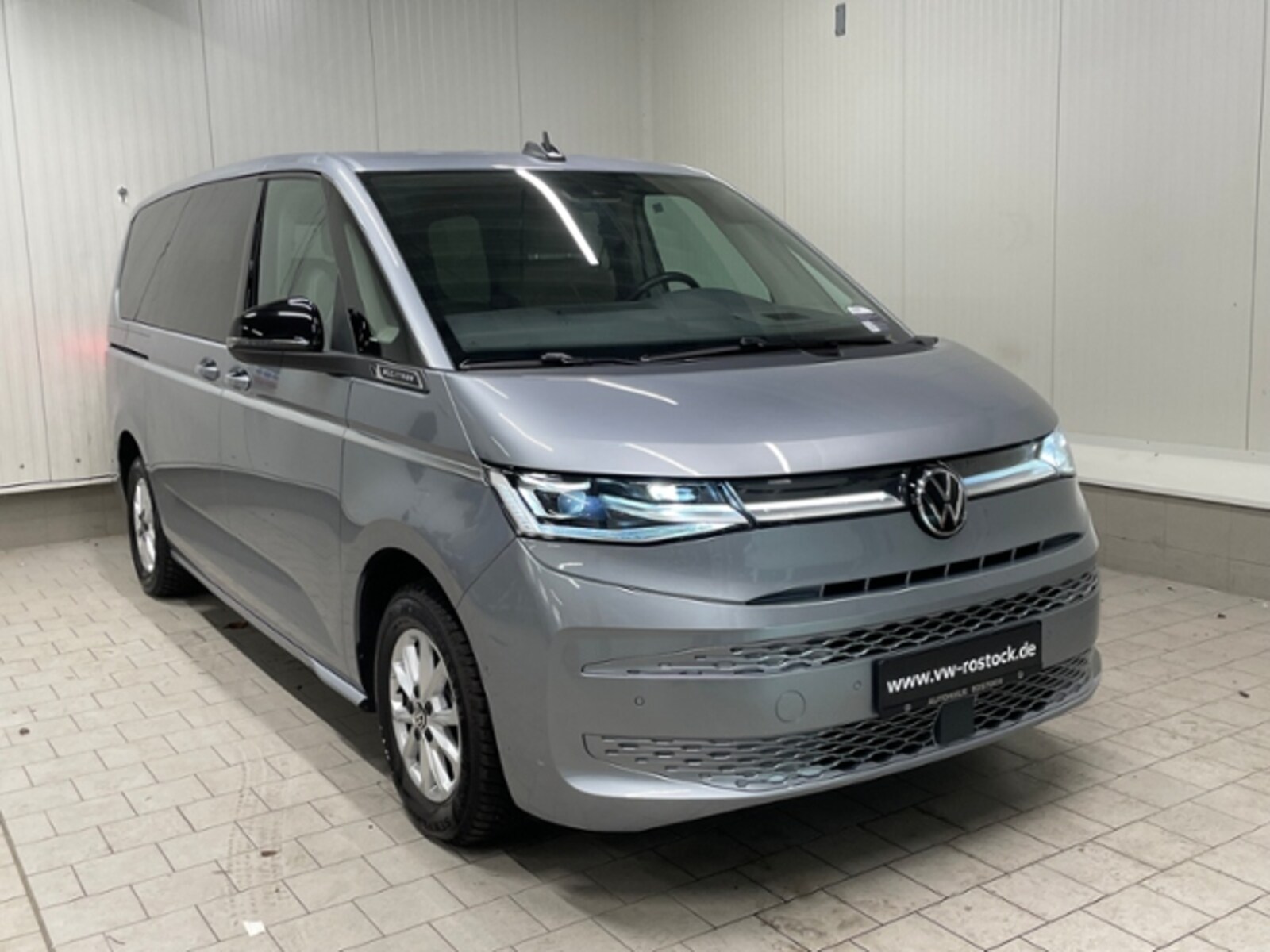 Volkswagen Multivan Langversion – Bild 2
