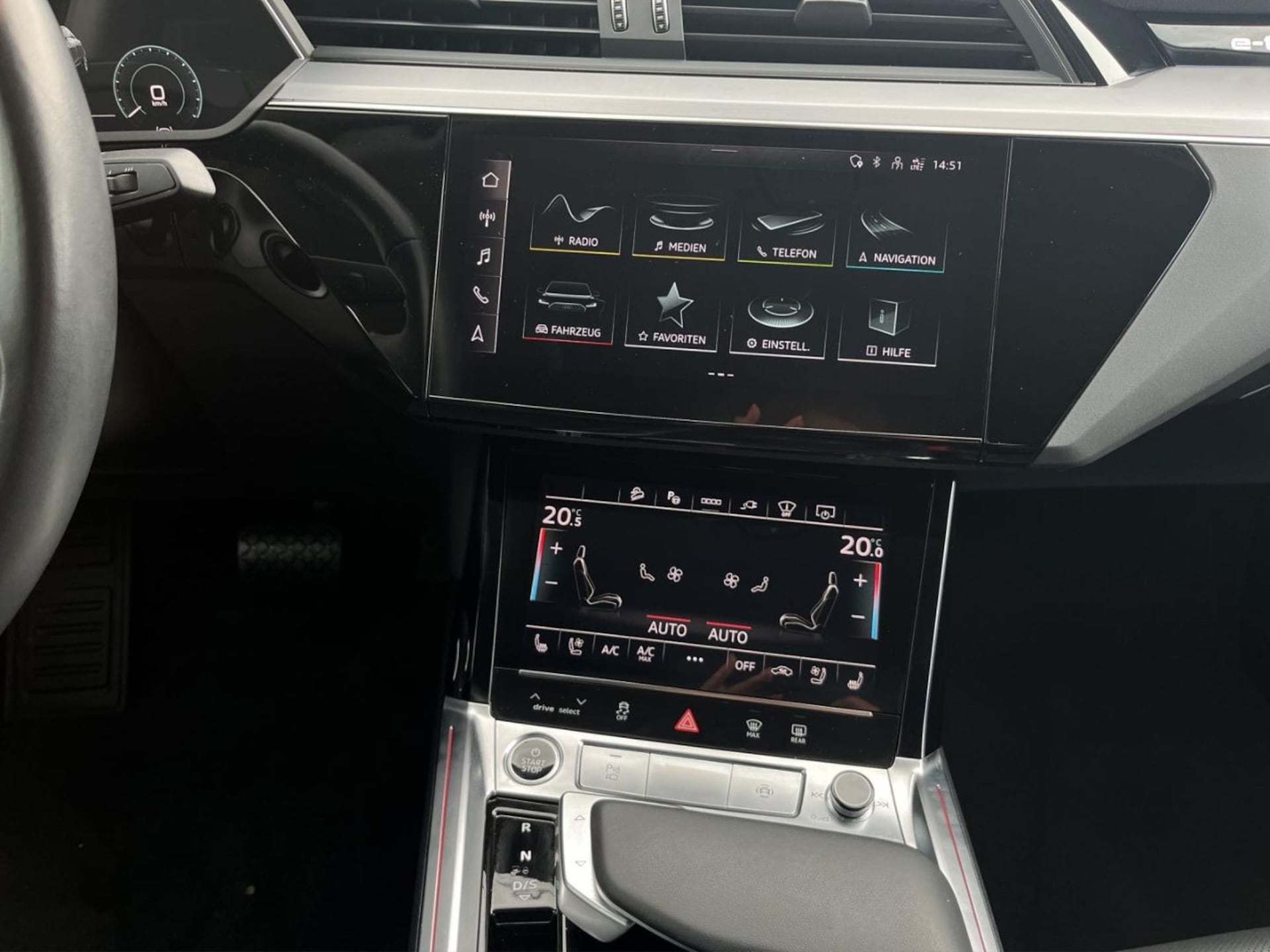 Audi Q8 Sportback e-tron S line