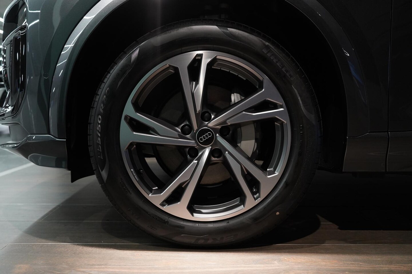Image about Audi Q6 SUV e-tron e-tron