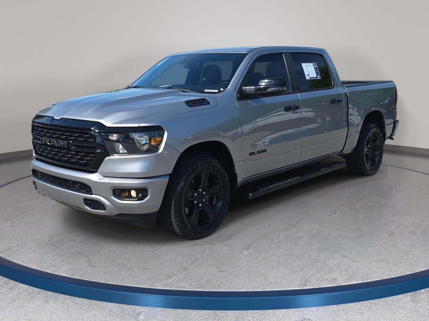 2023 RAM 1500 Big Horn/Lone Star 4x4 Crew Cab 5'7's photo